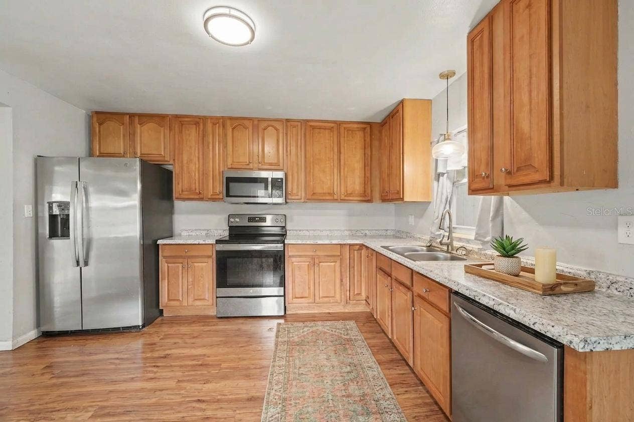 150 WESTWOOD AVENUE, Deland, FL 32720
