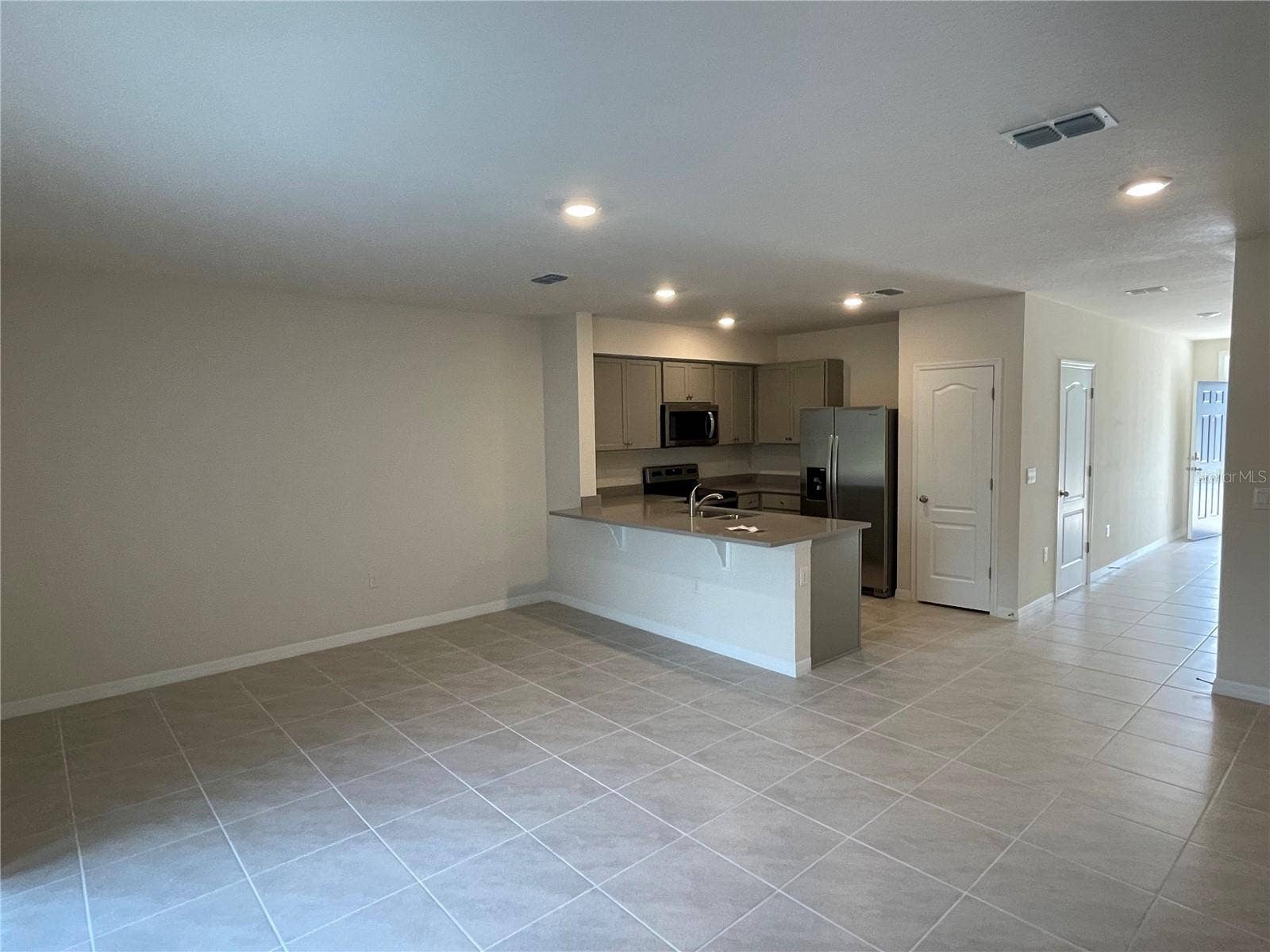3053 CANARY AVENUE, Davenport, FL 33837 3053 CANARY AVENUE, Davenport, FL 33837
