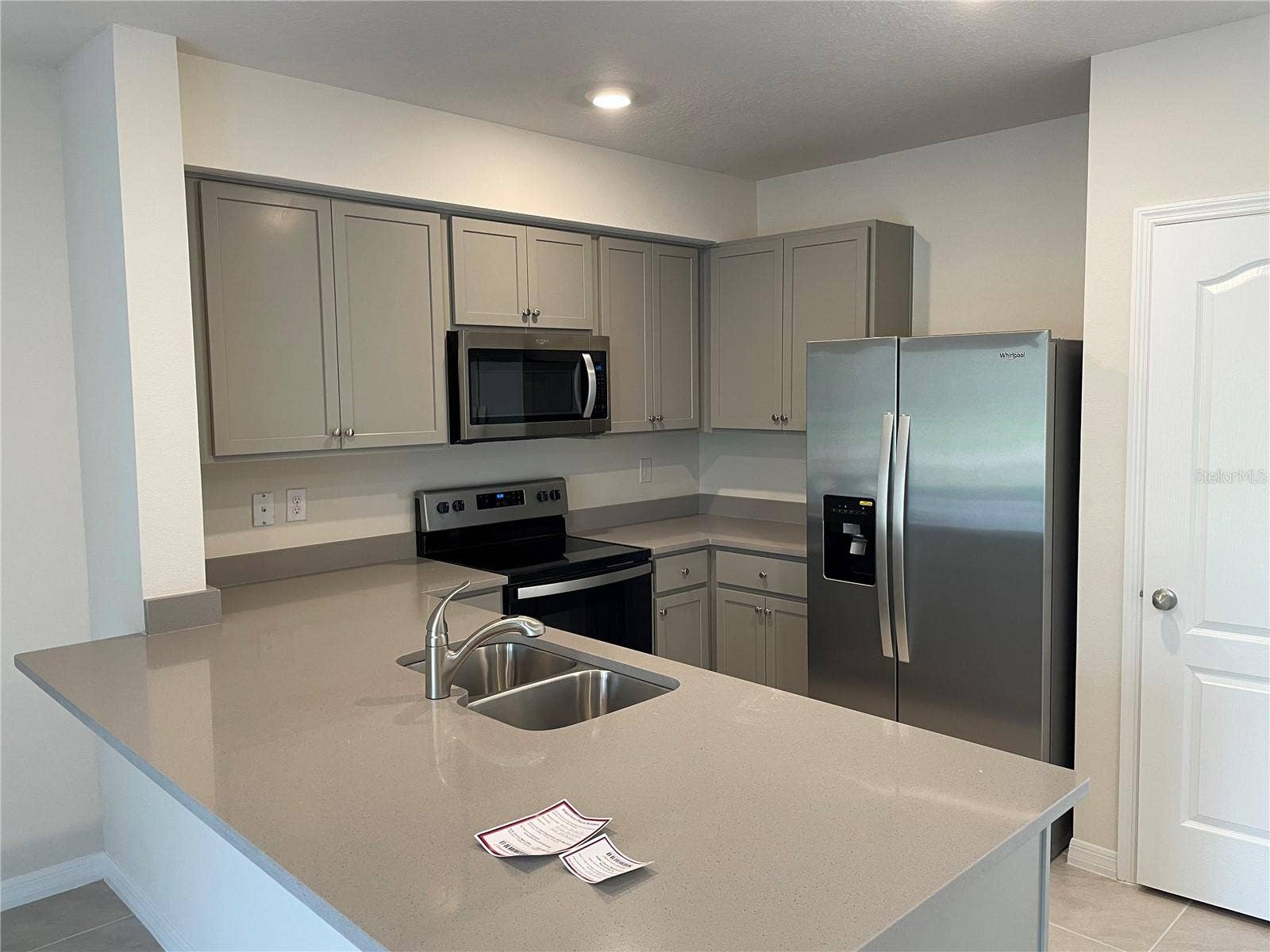 3053 CANARY AVENUE, Davenport, FL 33837 3053 CANARY AVENUE, Davenport, FL 33837