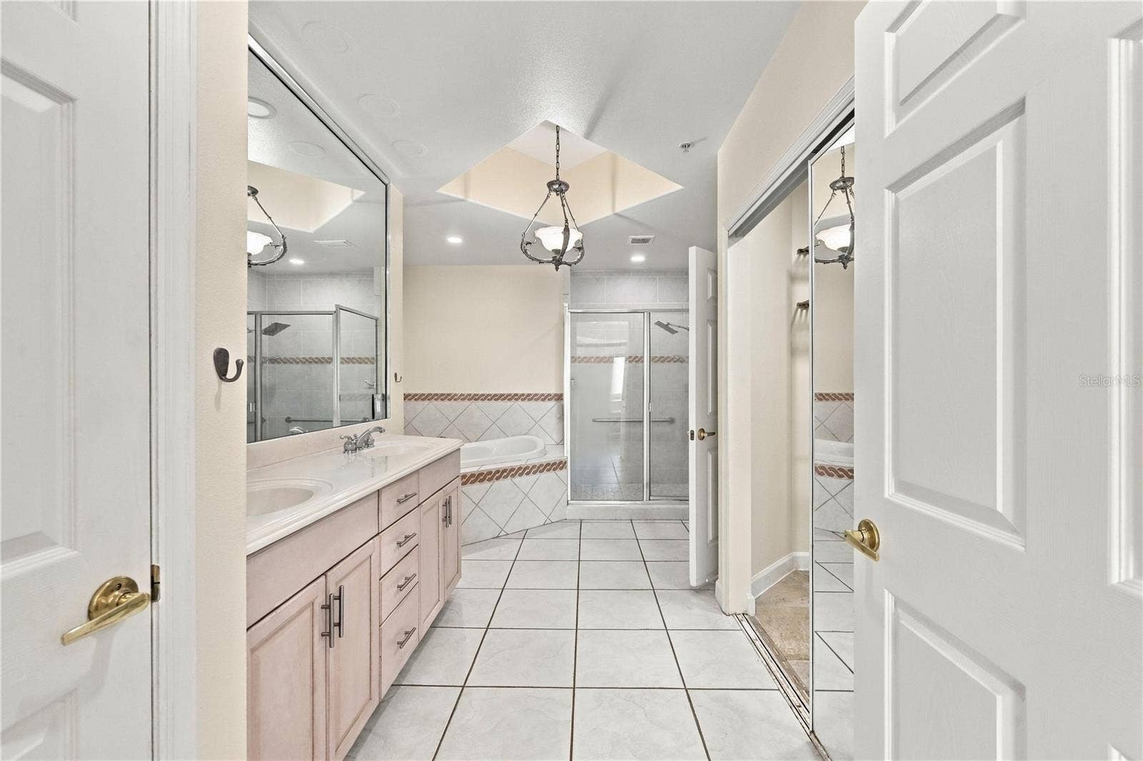 8749 THE ESPLANADE, #16, Orlando, FL 32836 8749 THE ESPLANADE, #16, Orlando, FL 32836