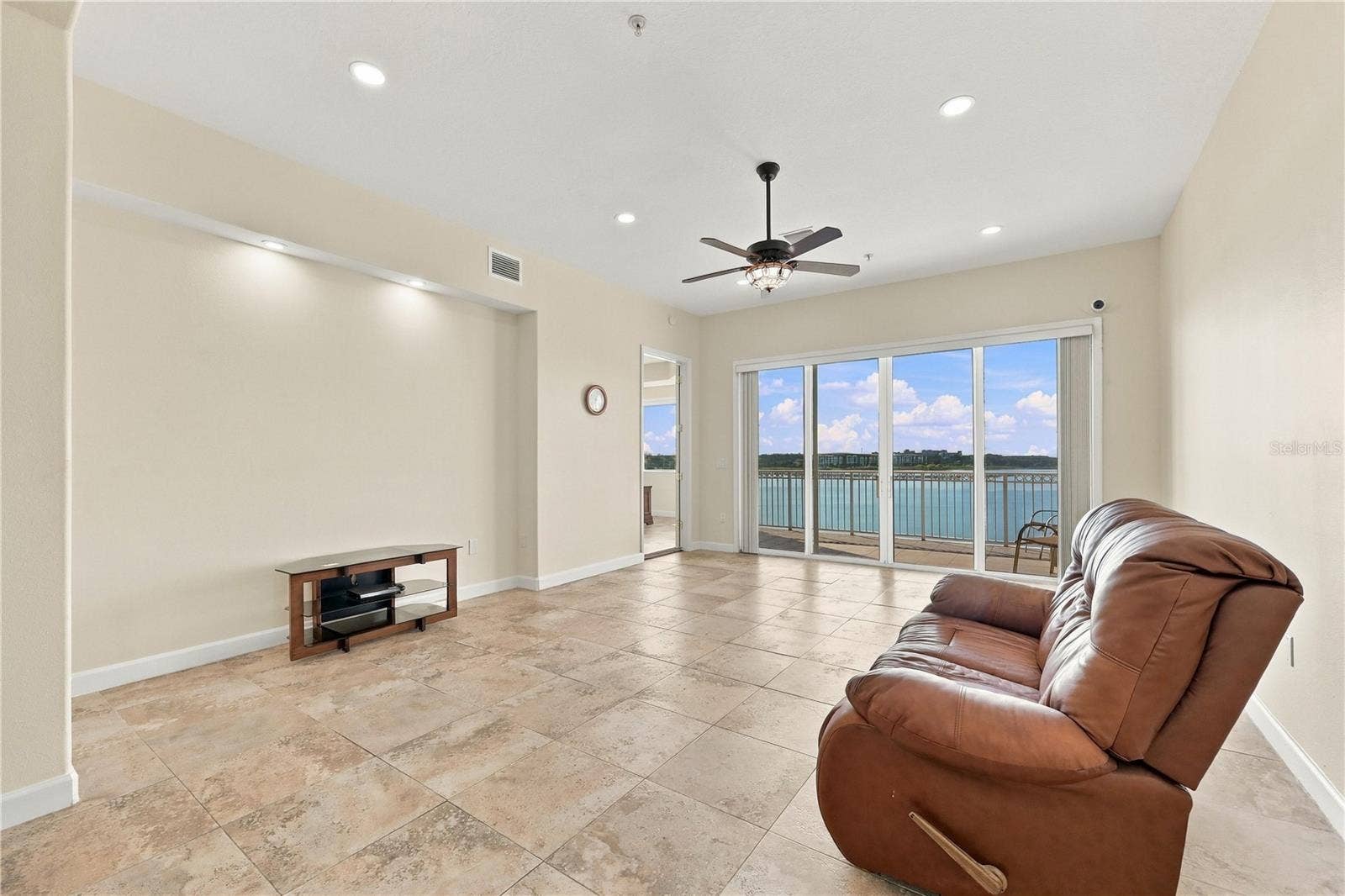 8749 THE ESPLANADE, #16, Orlando, FL 32836 8749 THE ESPLANADE, #16, Orlando, FL 32836