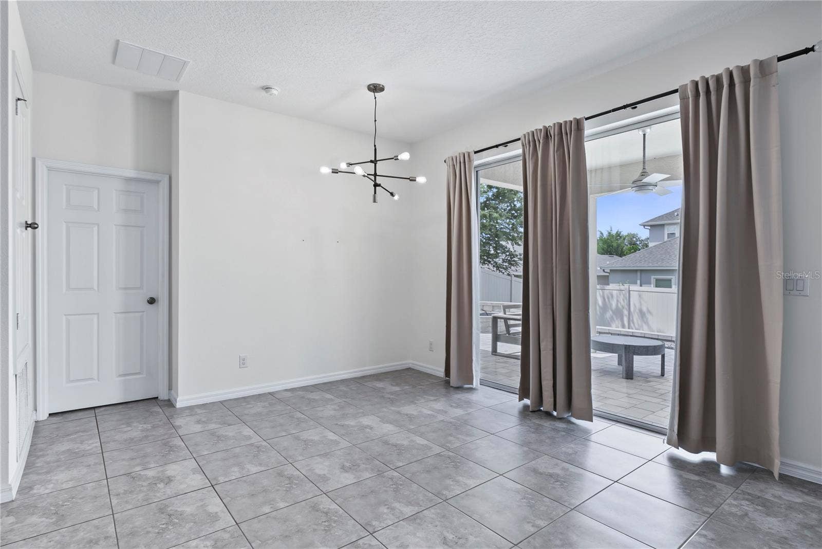 2212 NAPONE LANE, Minneola, FL 34715