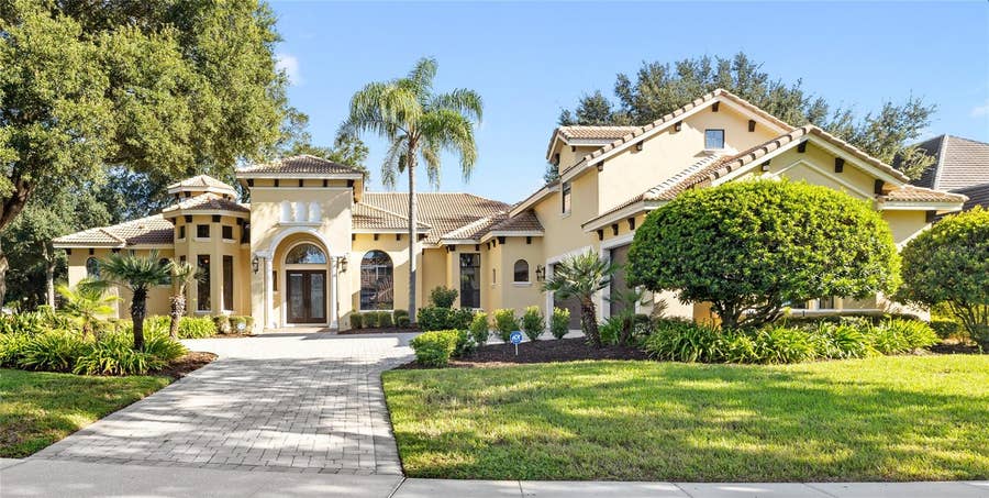 Property photo for 25514 HIGH HAMPTON CIRCLE, Sorrento, FL