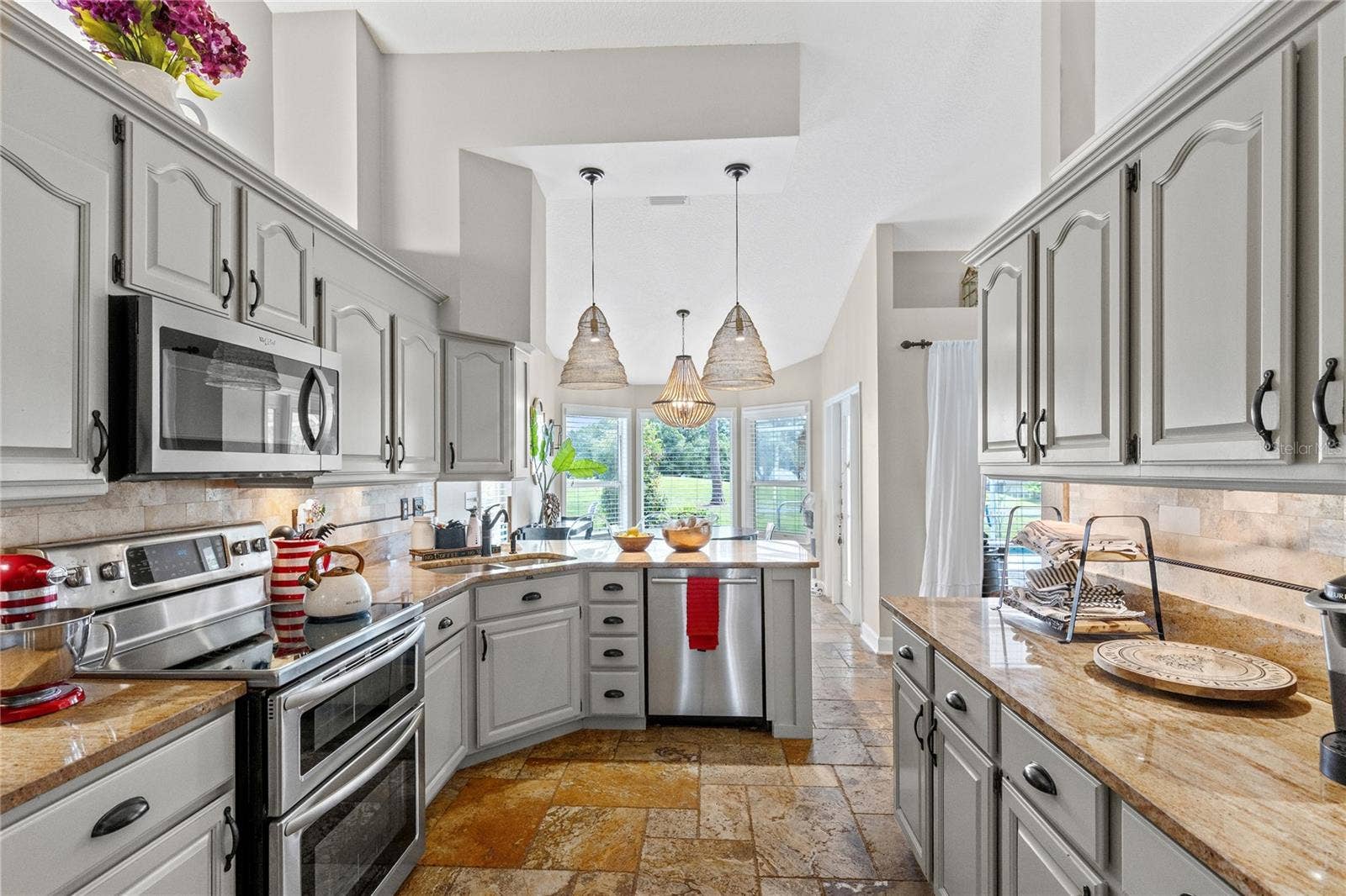 15052 GREEN VALLEY BOULEVARD, Clermont, FL 34711 15052 GREEN VALLEY BOULEVARD, Clermont, FL 34711