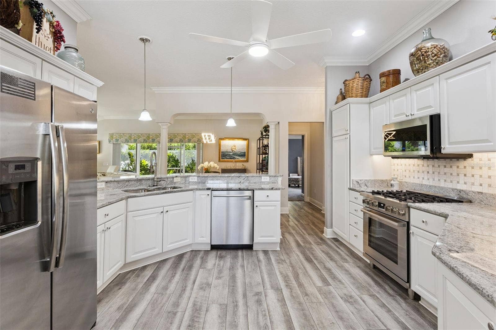 842 LUCKY LANE, The Villages, FL 32162 842 LUCKY LANE, The Villages, FL 32162