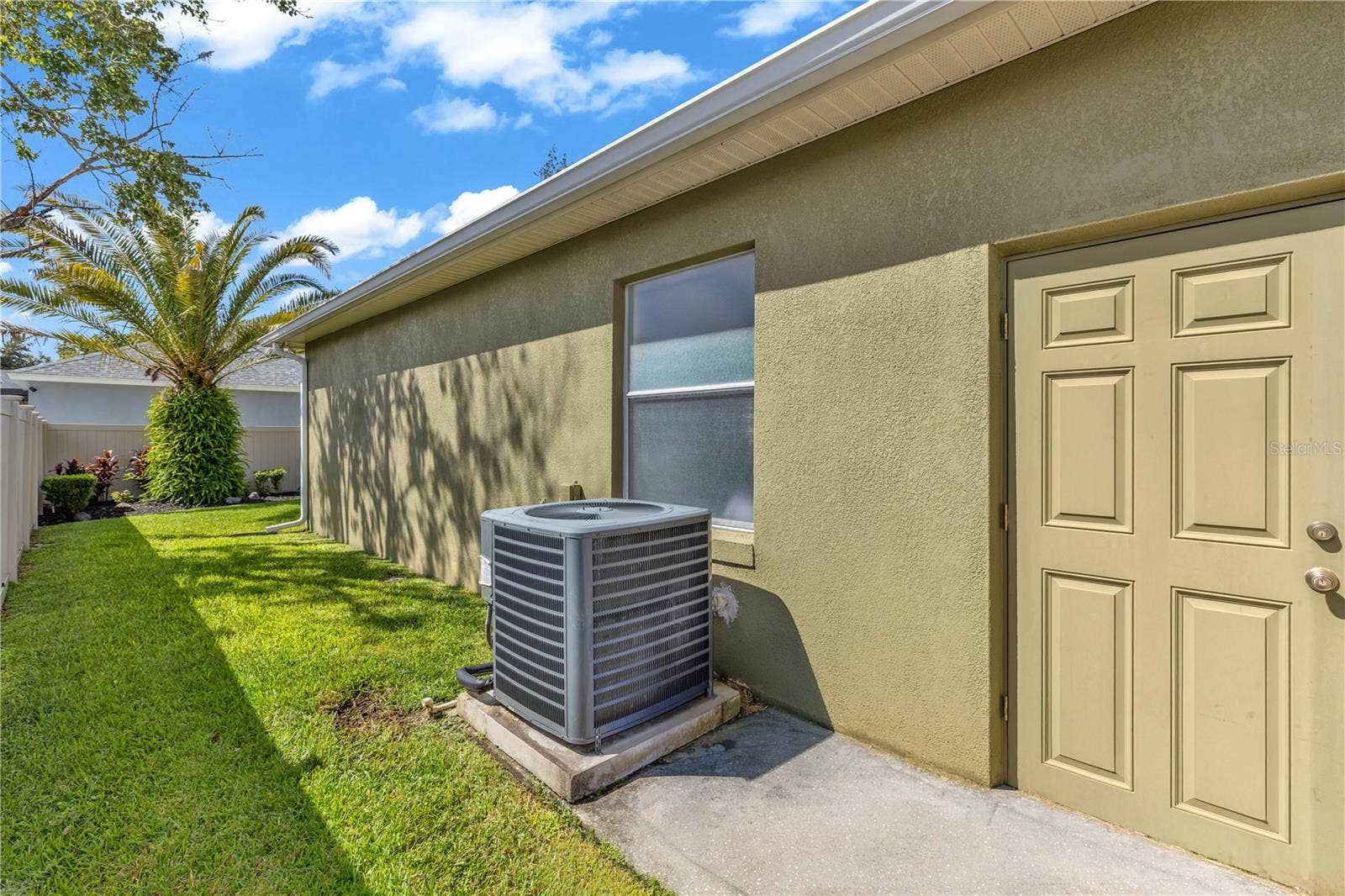 330 LAKE AMBERLEIGH DRIVE, Winter Garden, FL 34787 330 LAKE AMBERLEIGH DRIVE, Winter Garden, FL 34787