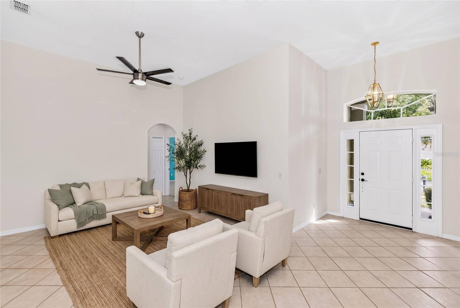 330 LAKE AMBERLEIGH DRIVE, Winter Garden, FL 34787 330 LAKE AMBERLEIGH DRIVE, Winter Garden, FL 34787