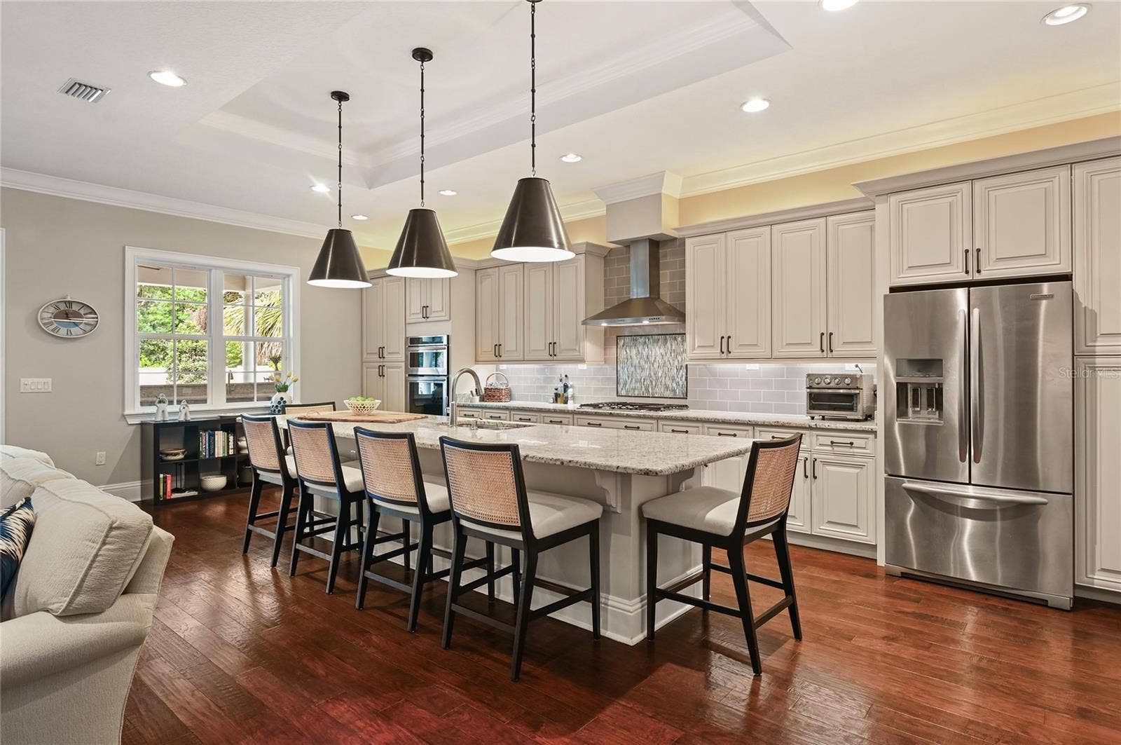 1951 WINTER PARK ROAD, Winter Park, FL 32789 The center piece, an oversized granite island, makes this kitchen ideal for cooking, entertaining, as well as quick, casual meals.