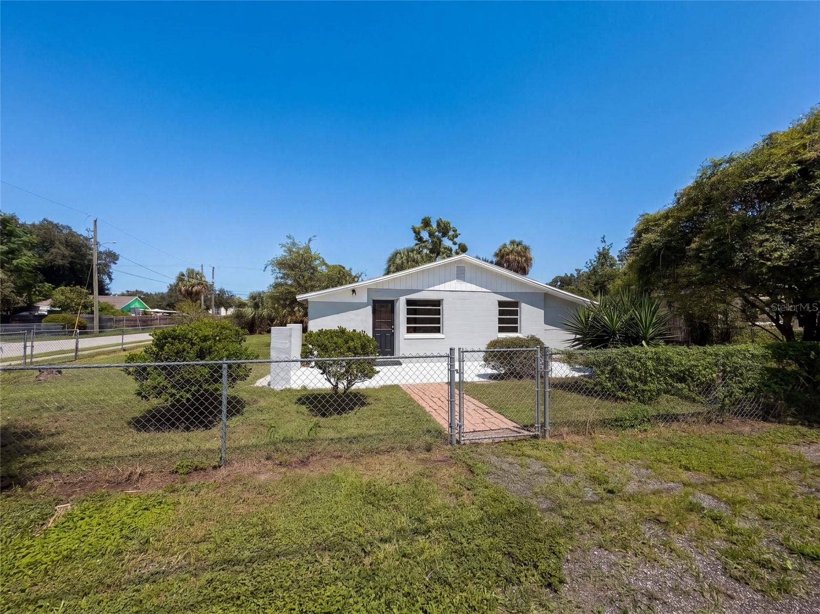 2406 E CURTIS STREET, Tampa, FL 33610 2406 E CURTIS STREET, Tampa, FL 33610