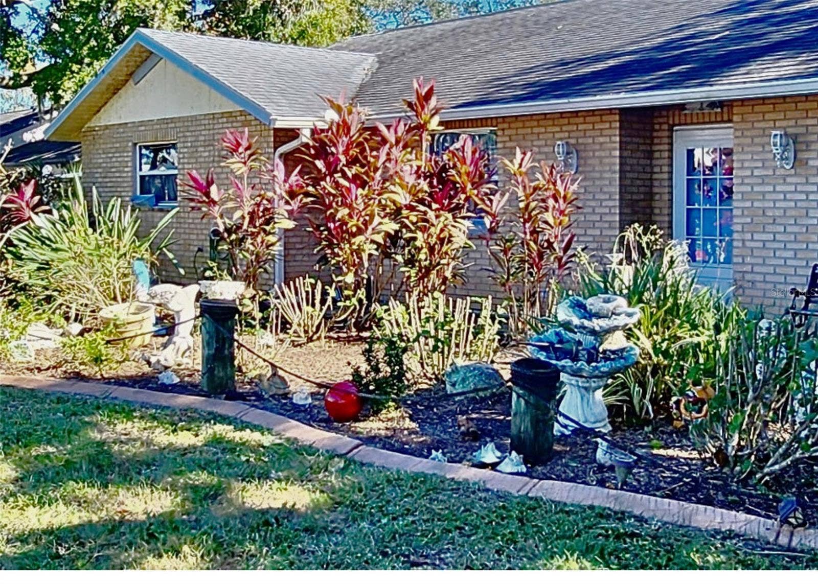 825 CAREY DRIVE, South Daytona, FL 32119 Front
