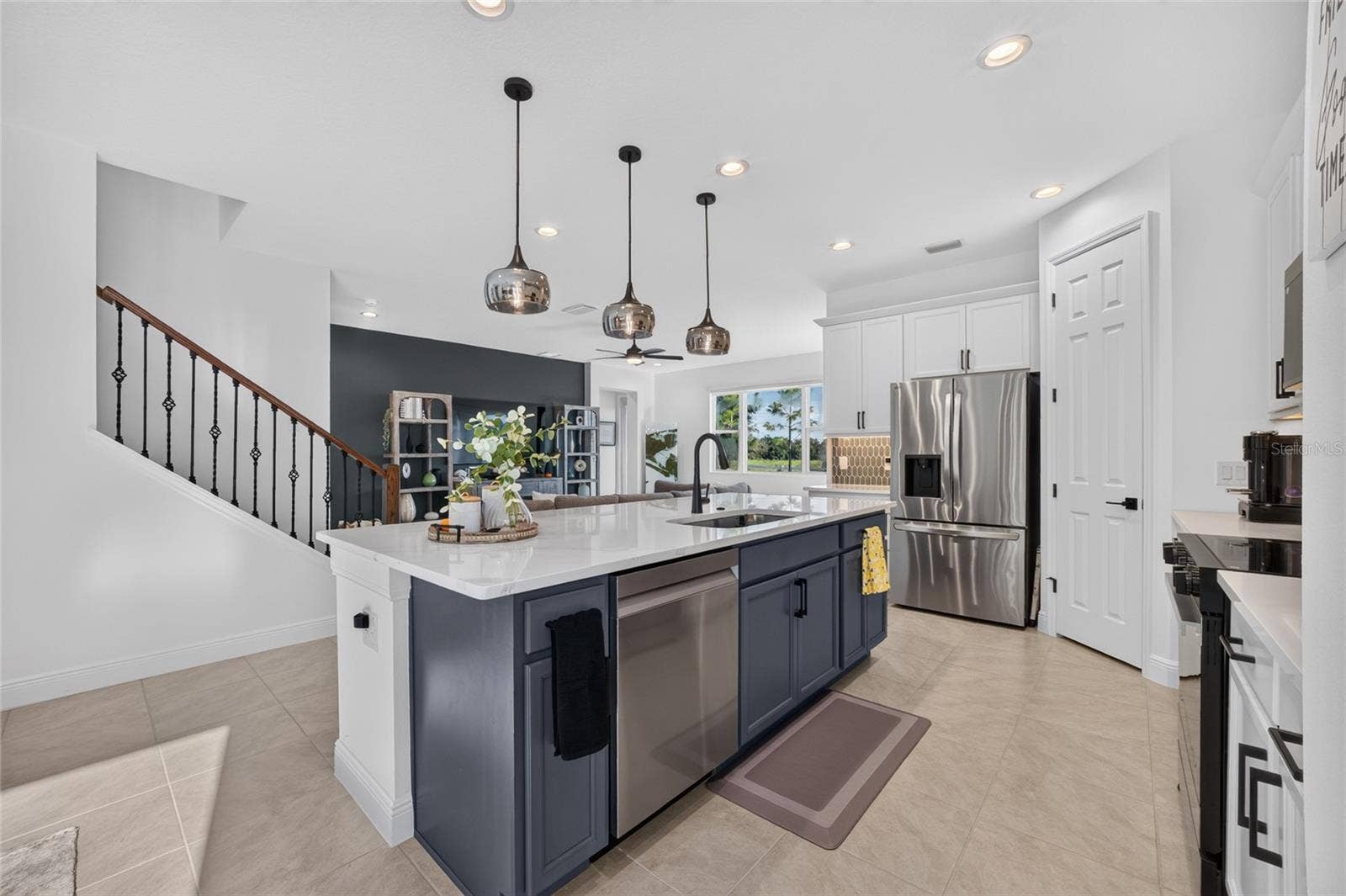 7268 ROLLING LEAF ROAD, Groveland, FL 34736