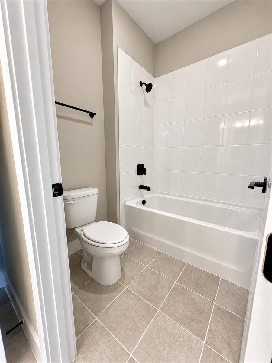 16477 SILVER BROOK WAY, Winter Garden, FL 34787 16477 SILVER BROOK WAY, Winter Garden, FL 34787
