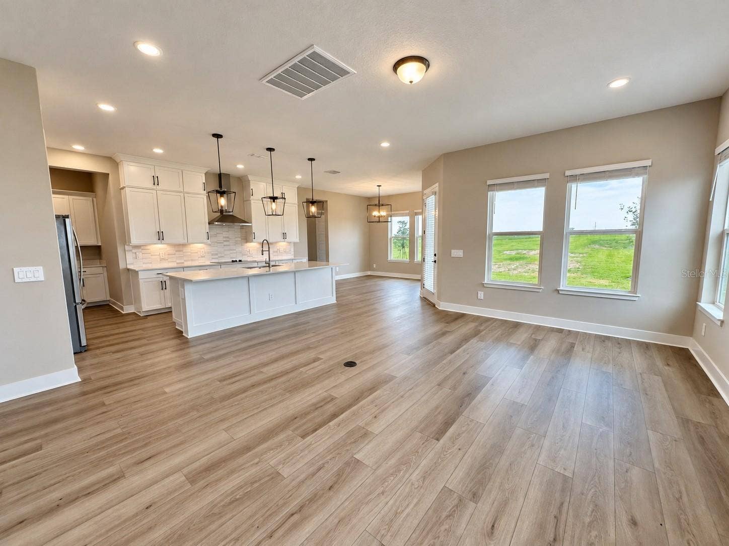 16477 SILVER BROOK WAY, Winter Garden, FL 34787 16477 SILVER BROOK WAY, Winter Garden, FL 34787