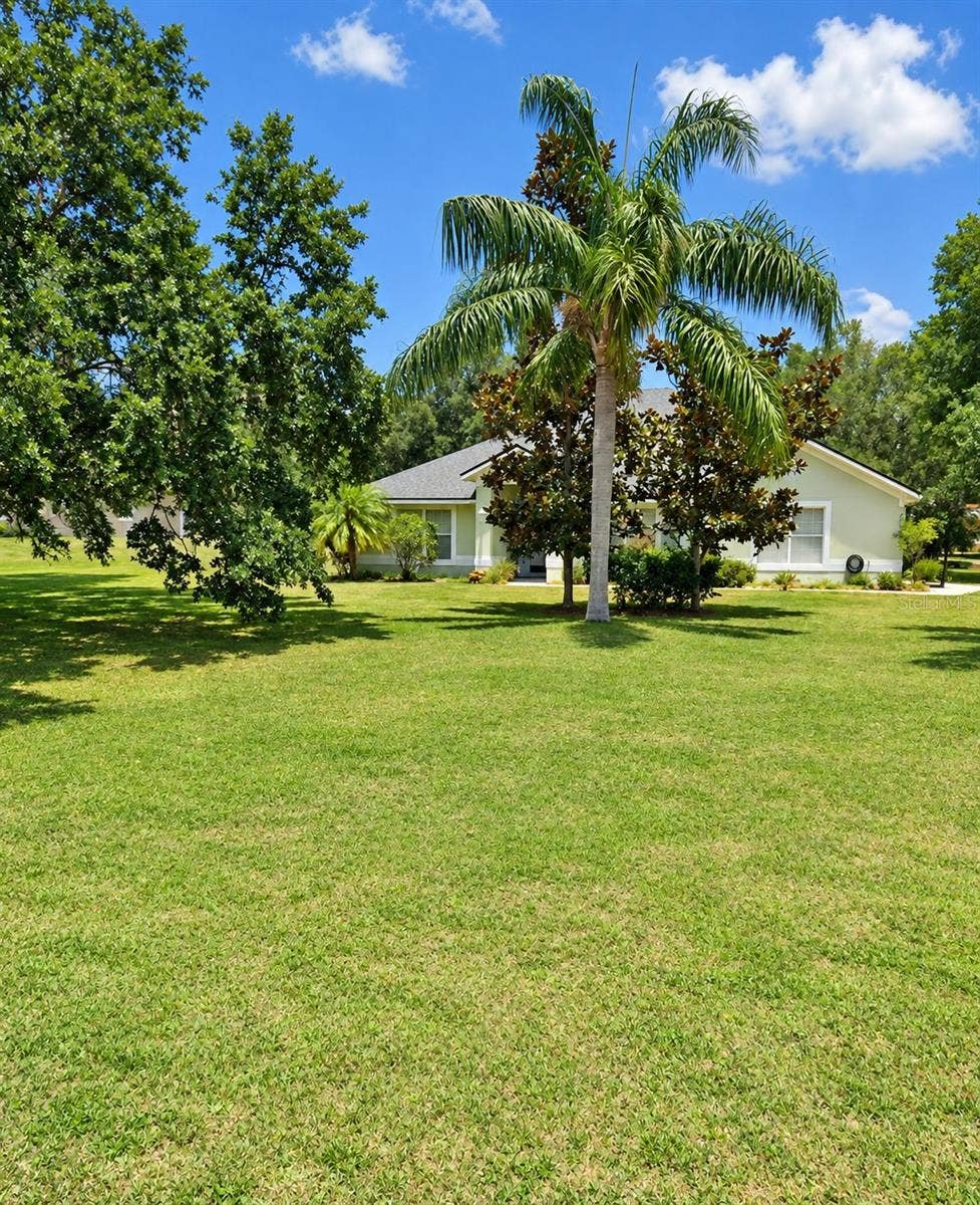 24107 MILFORD DRIVE, Eustis, FL 32736