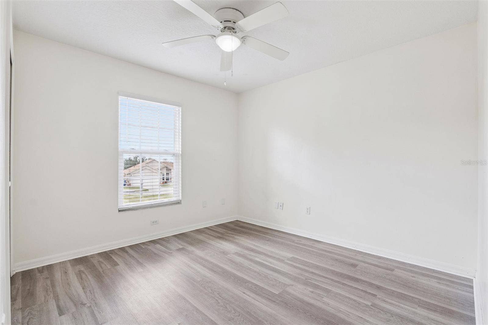 630 PARK VALLEY CIRCLE, Minneola, FL 34715 630 PARK VALLEY CIRCLE, Minneola, FL 34715
