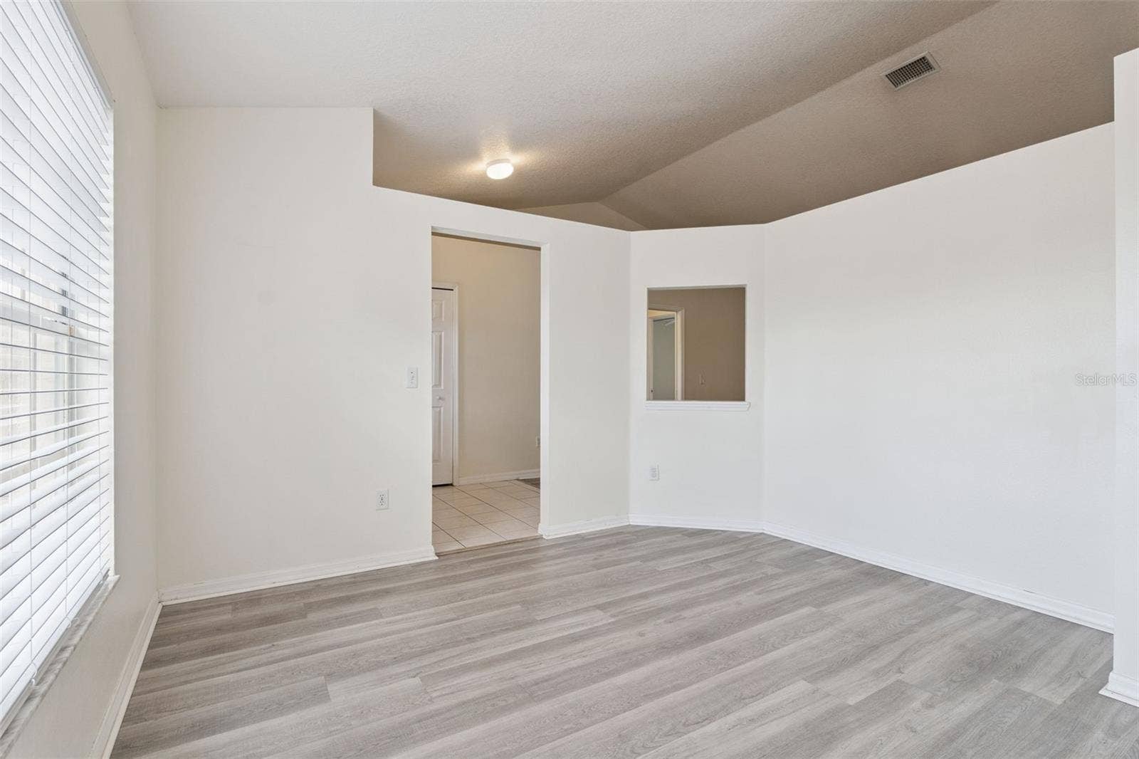 630 PARK VALLEY CIRCLE, Minneola, FL 34715 630 PARK VALLEY CIRCLE, Minneola, FL 34715