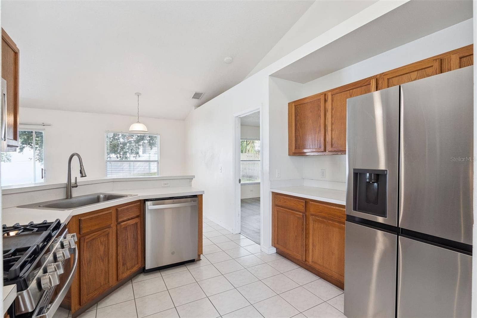 630 PARK VALLEY CIRCLE, Minneola, FL 34715 630 PARK VALLEY CIRCLE, Minneola, FL 34715
