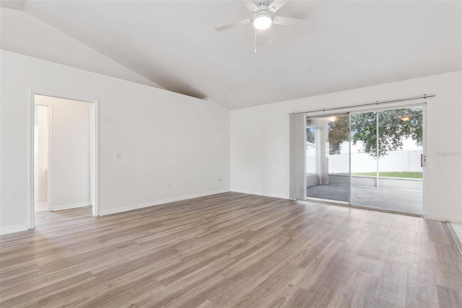 630 PARK VALLEY CIRCLE, Minneola, FL 34715 630 PARK VALLEY CIRCLE, Minneola, FL 34715