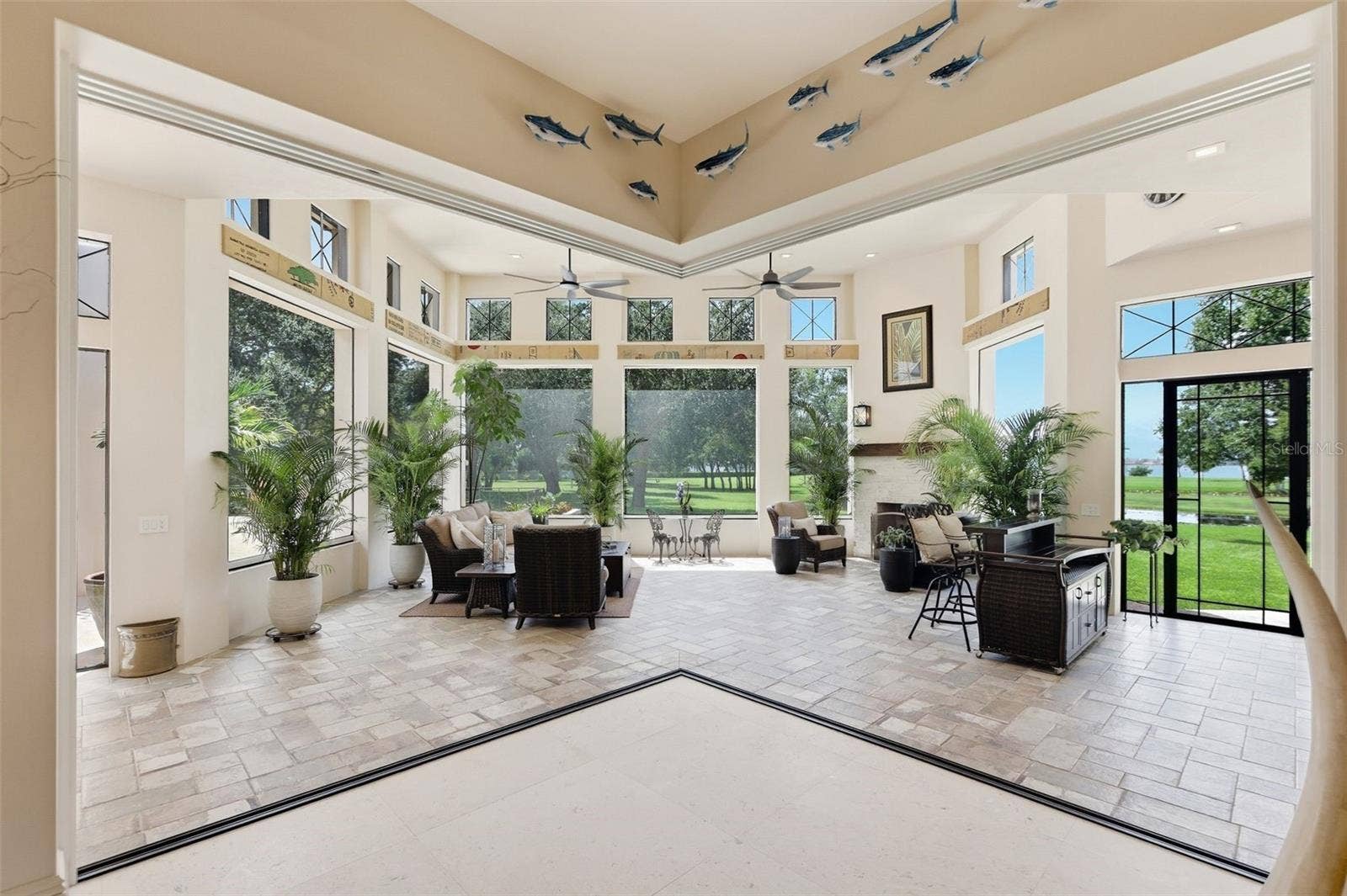 6075 S TROPICAL TRAIL, Merritt Island, FL 32952