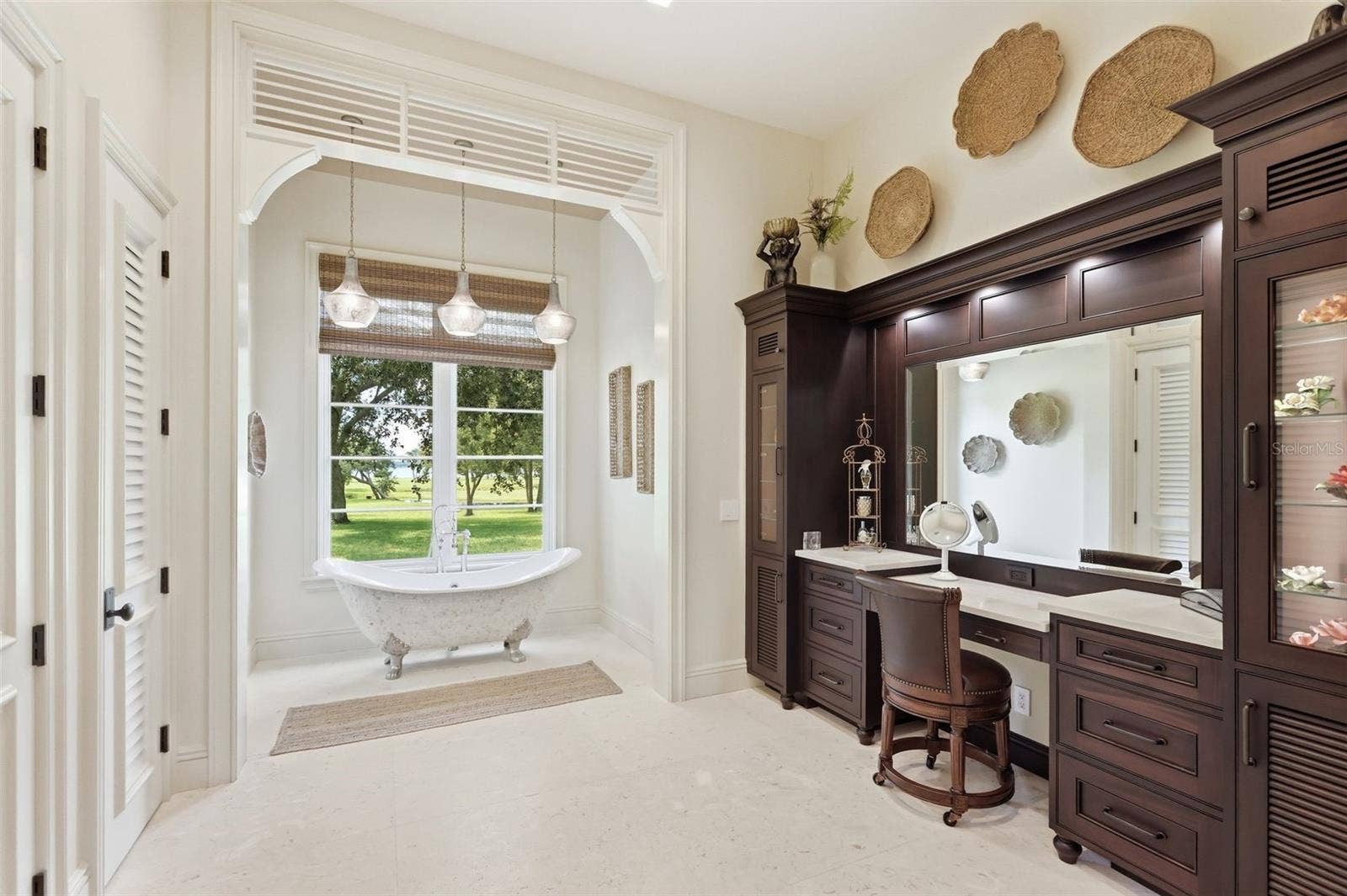 6075 S TROPICAL TRAIL, Merritt Island, FL 32952
