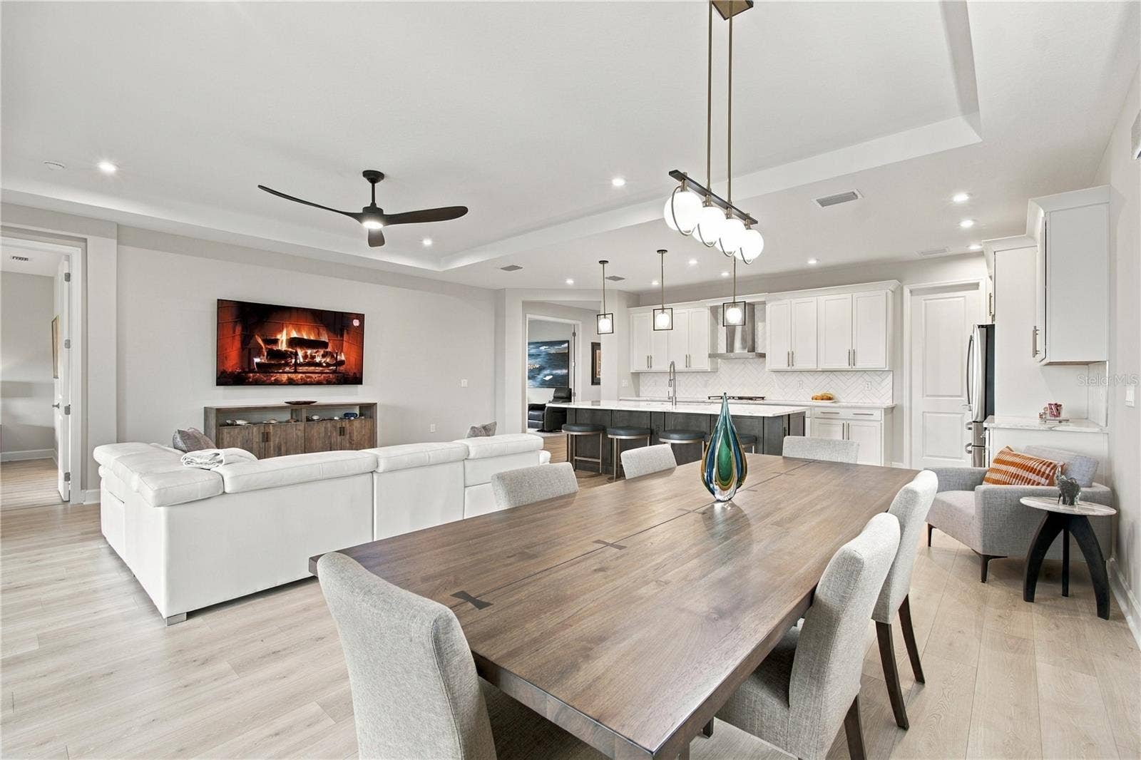 1725 POINT GRACE ROAD, Tavares, FL 32778 1725 POINT GRACE ROAD, Tavares, FL 32778