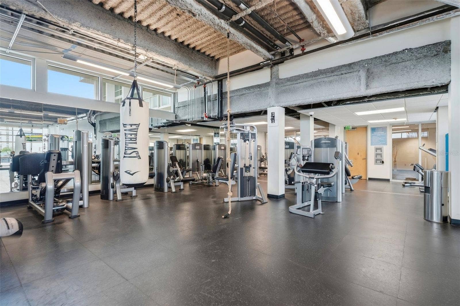 150 E ROBINSON STREET, #802, Orlando, FL 32801 150 E ROBINSON STREET, #802, Orlando, FL 32801