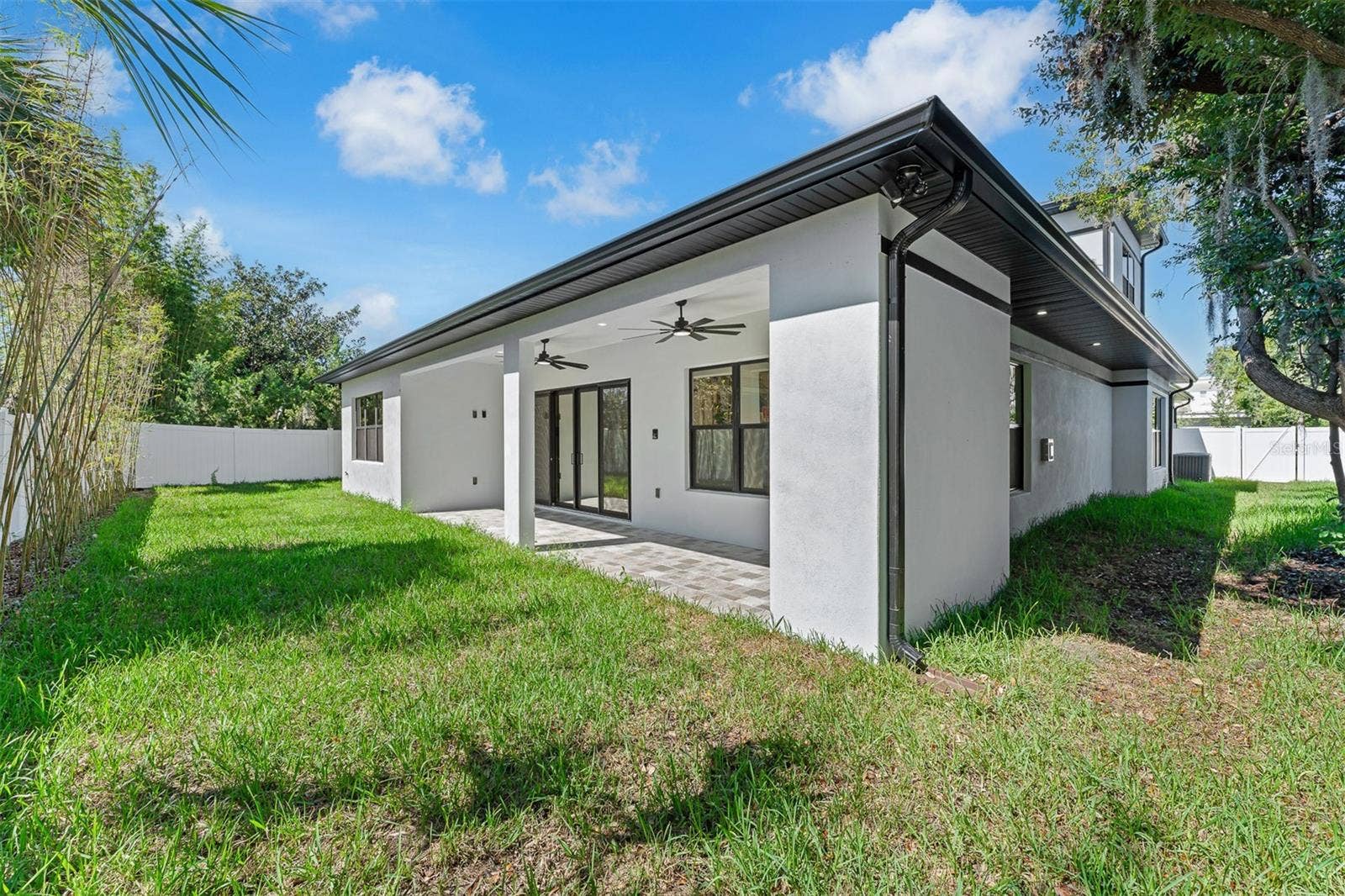 1760 OAKHURST AVENUE, Winter Park, FL 32789