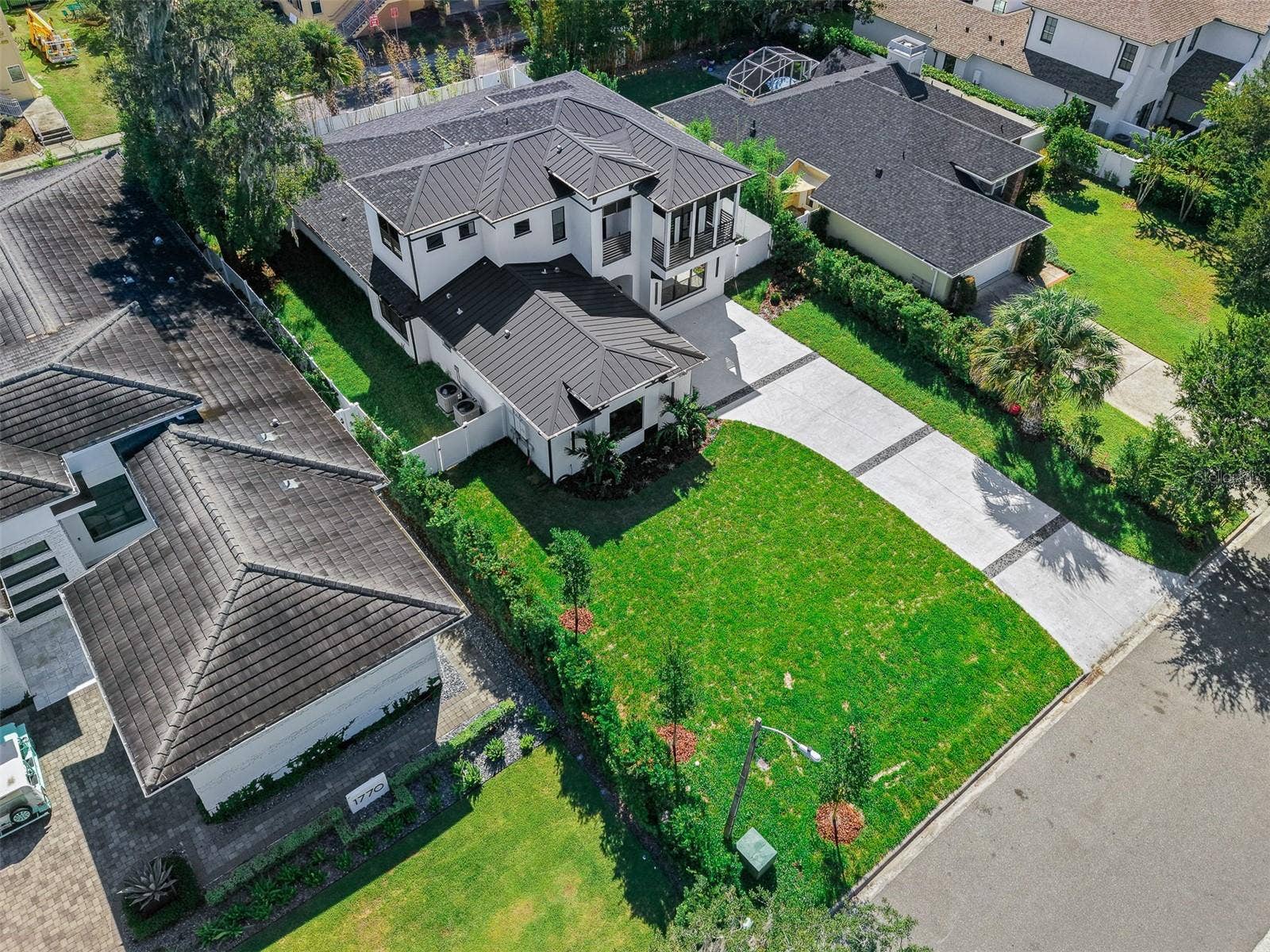 1760 OAKHURST AVENUE, Winter Park, FL 32789