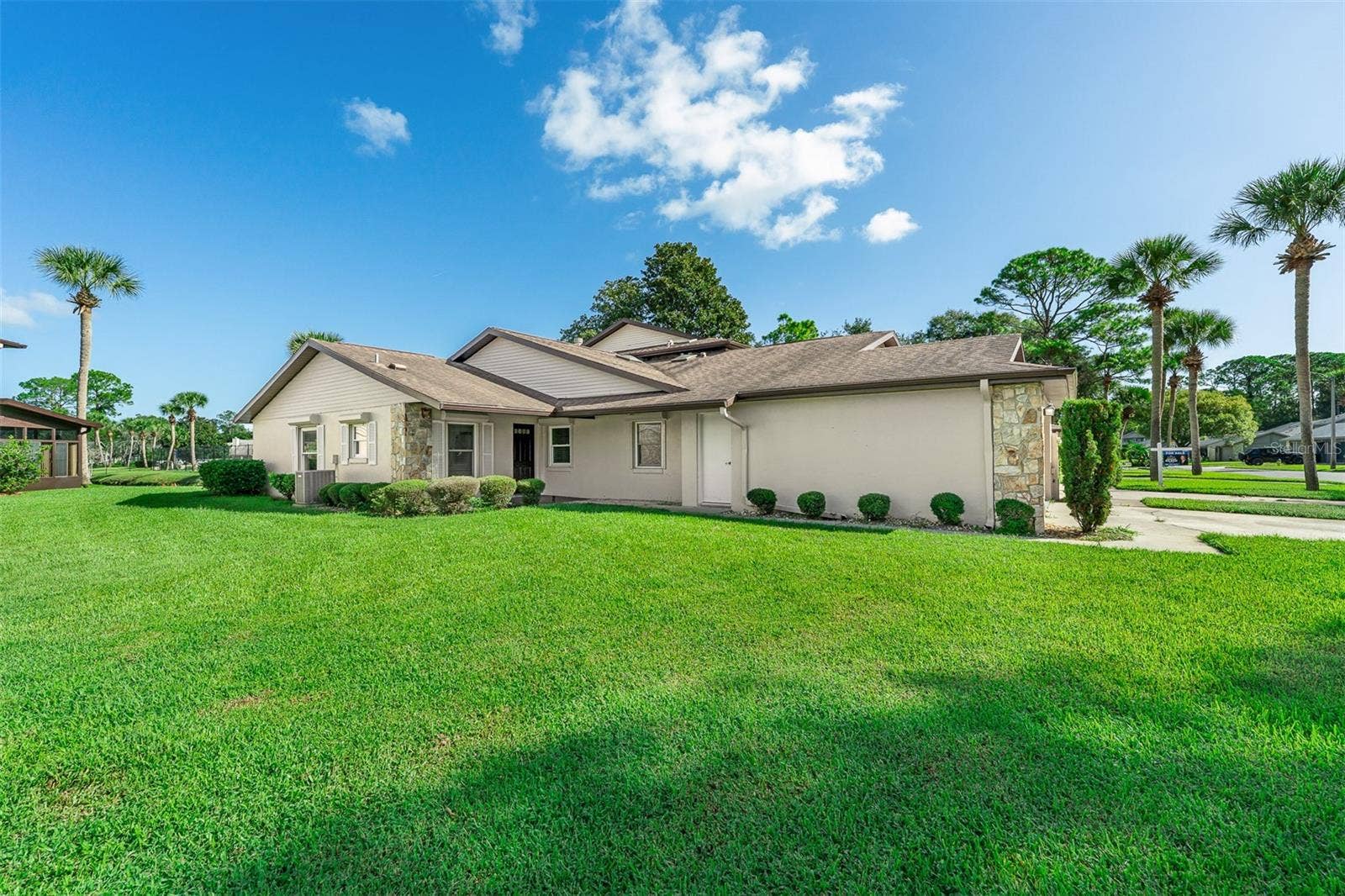 107 DEER LAKE CIRCLE, Ormond Beach, FL 32174 107 DEER LAKE CIRCLE, Ormond Beach, FL 32174