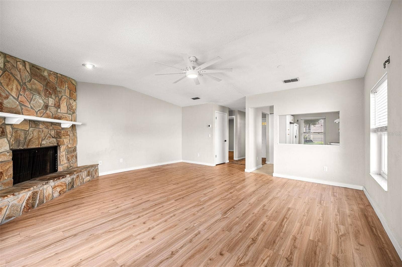 107 DEER LAKE CIRCLE, Ormond Beach, FL 32174 Family Room with access to the Kitchen