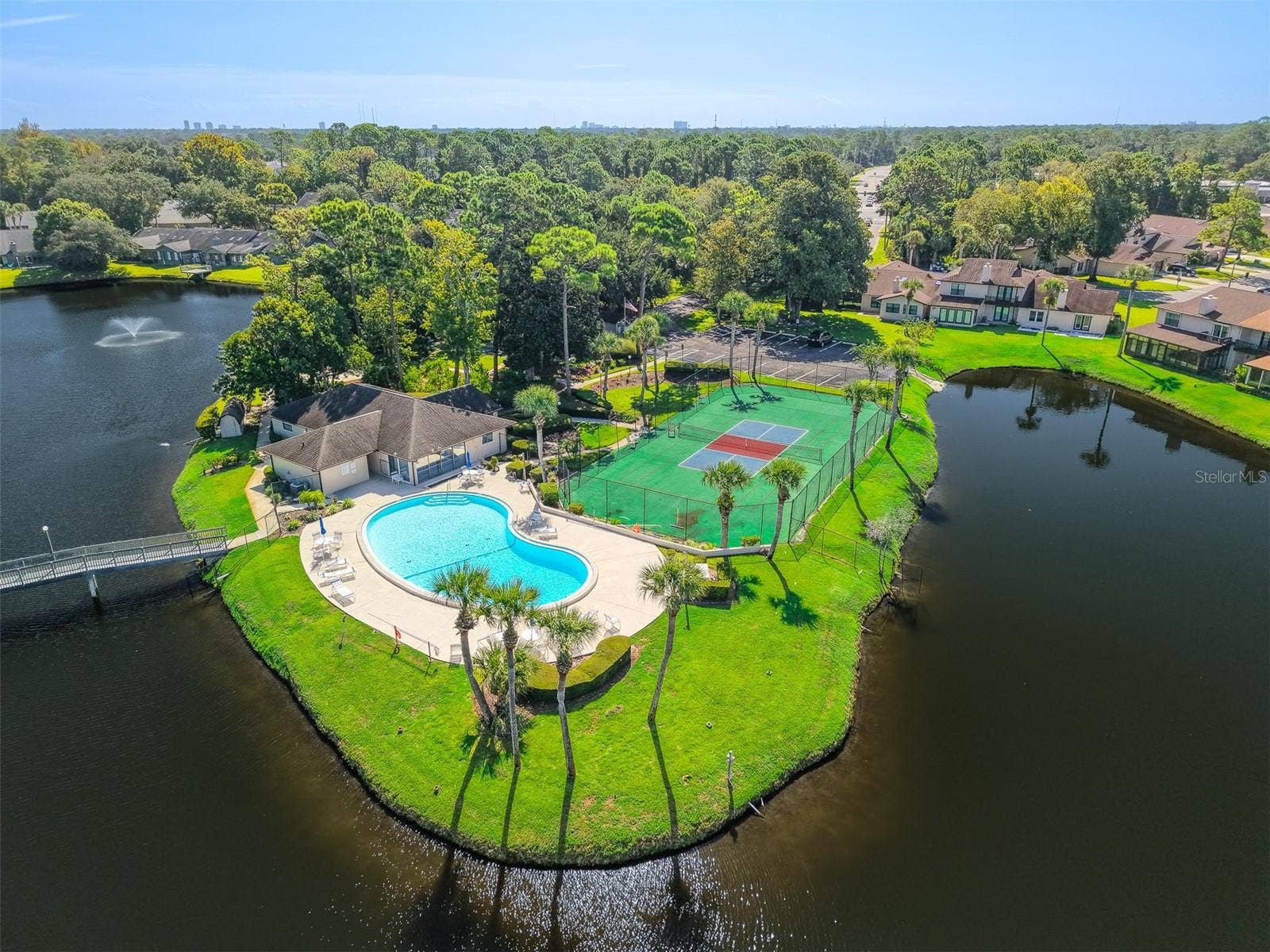 107 DEER LAKE CIRCLE, Ormond Beach, FL 32174 Community Amenities