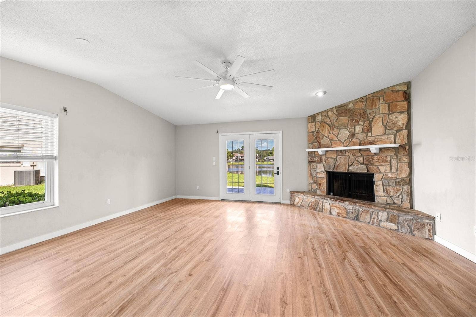 107 DEER LAKE CIRCLE, Ormond Beach, FL 32174 Family Room