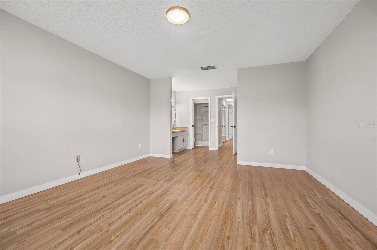 107 DEER LAKE CIRCLE, Ormond Beach, FL 32174 Primary Bedroom