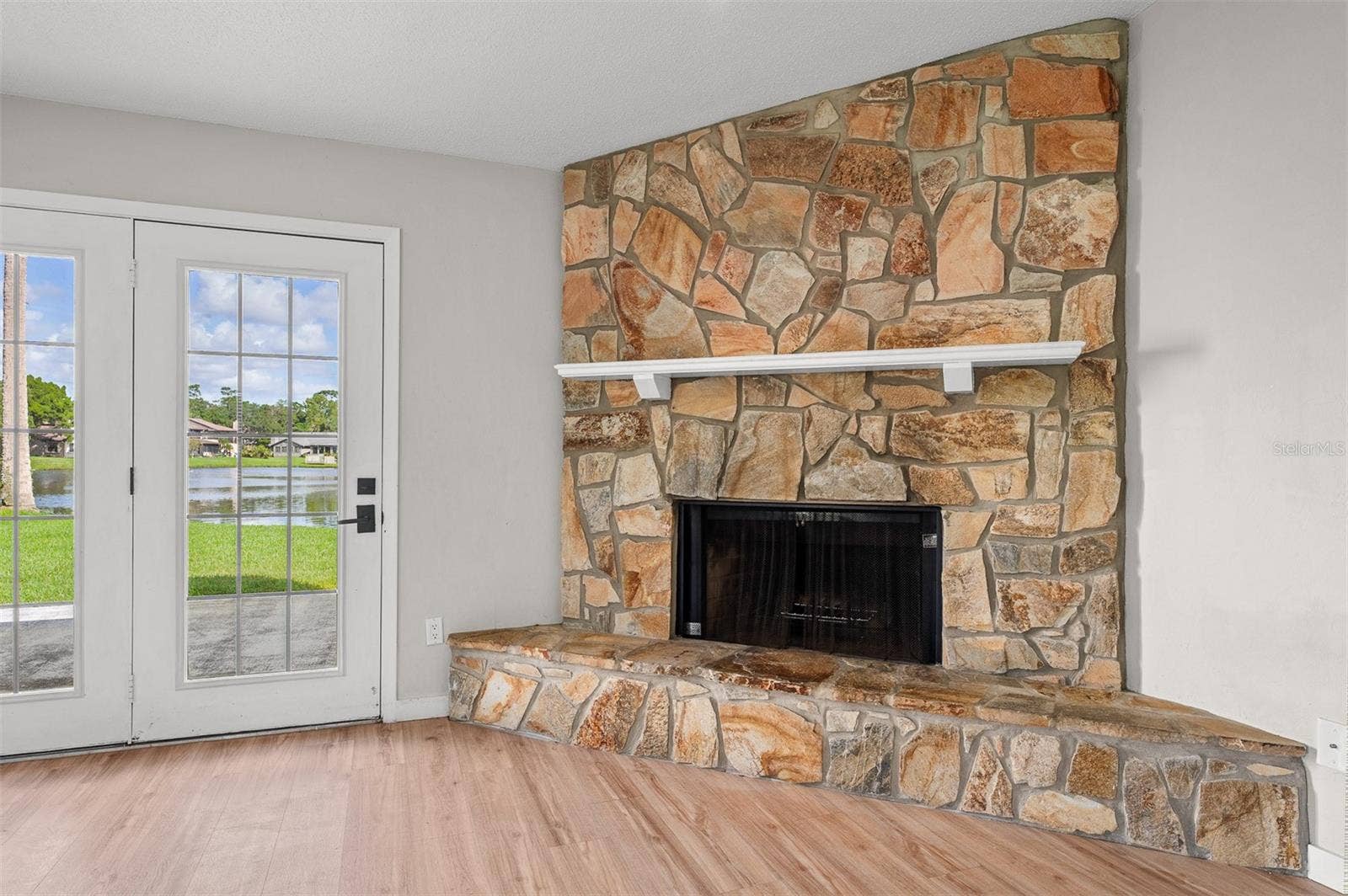 107 DEER LAKE CIRCLE, Ormond Beach, FL 32174 Family Room Fireplace