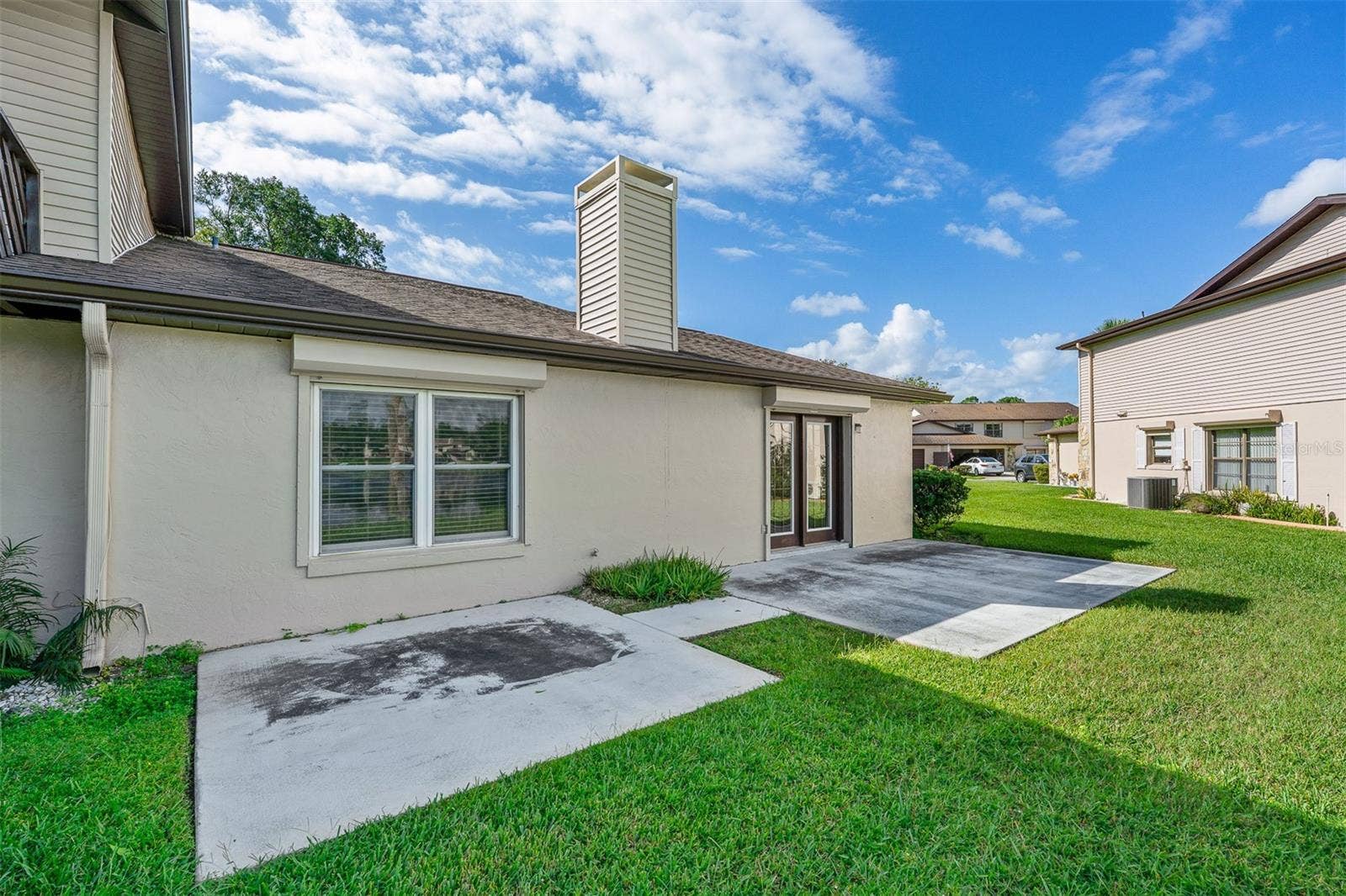 107 DEER LAKE CIRCLE, Ormond Beach, FL 32174 Back Patio