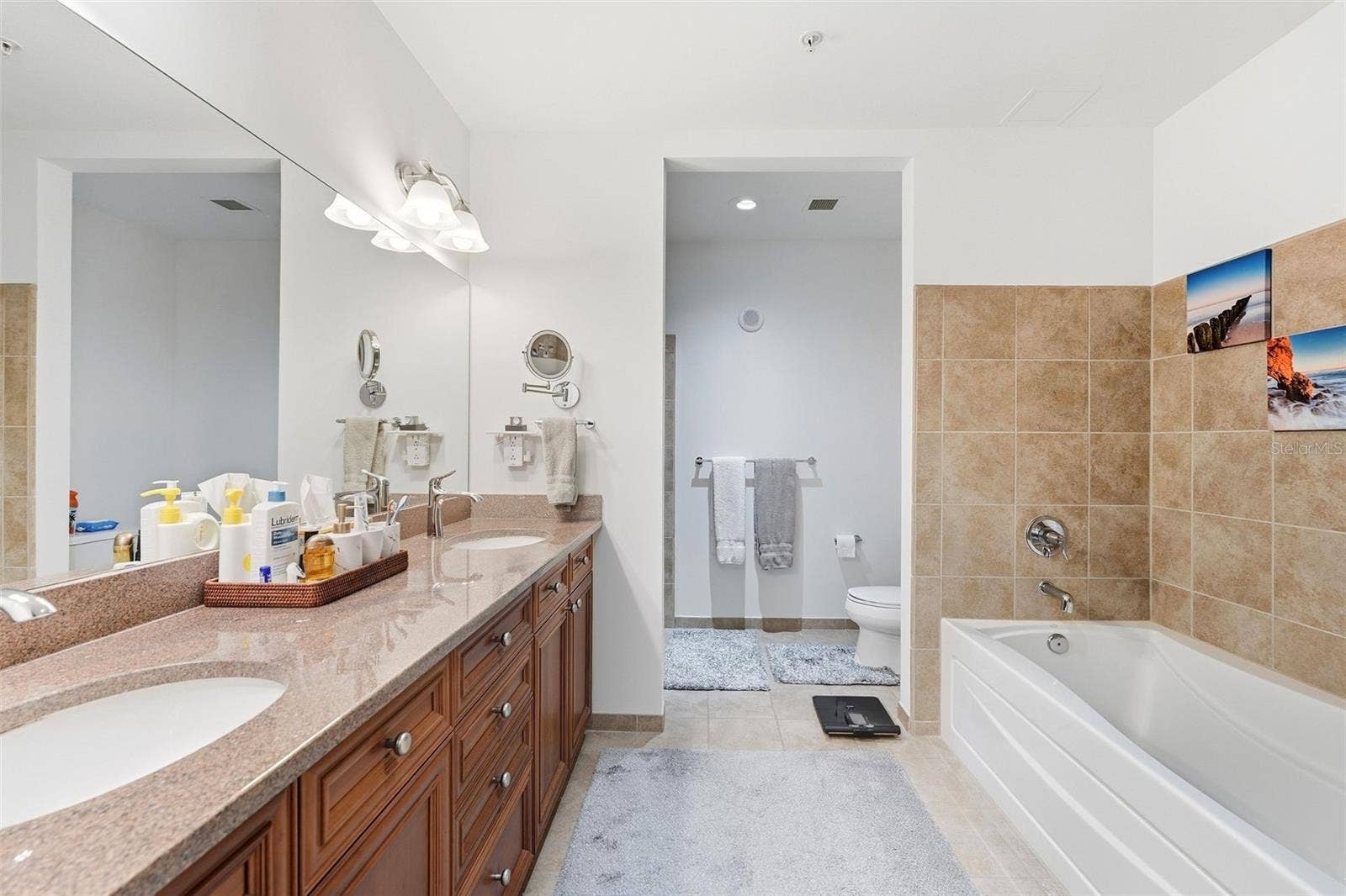 150 E ROBINSON STREET, #3209, Orlando, FL 32801 150 E ROBINSON STREET, #3209, Orlando, FL 32801