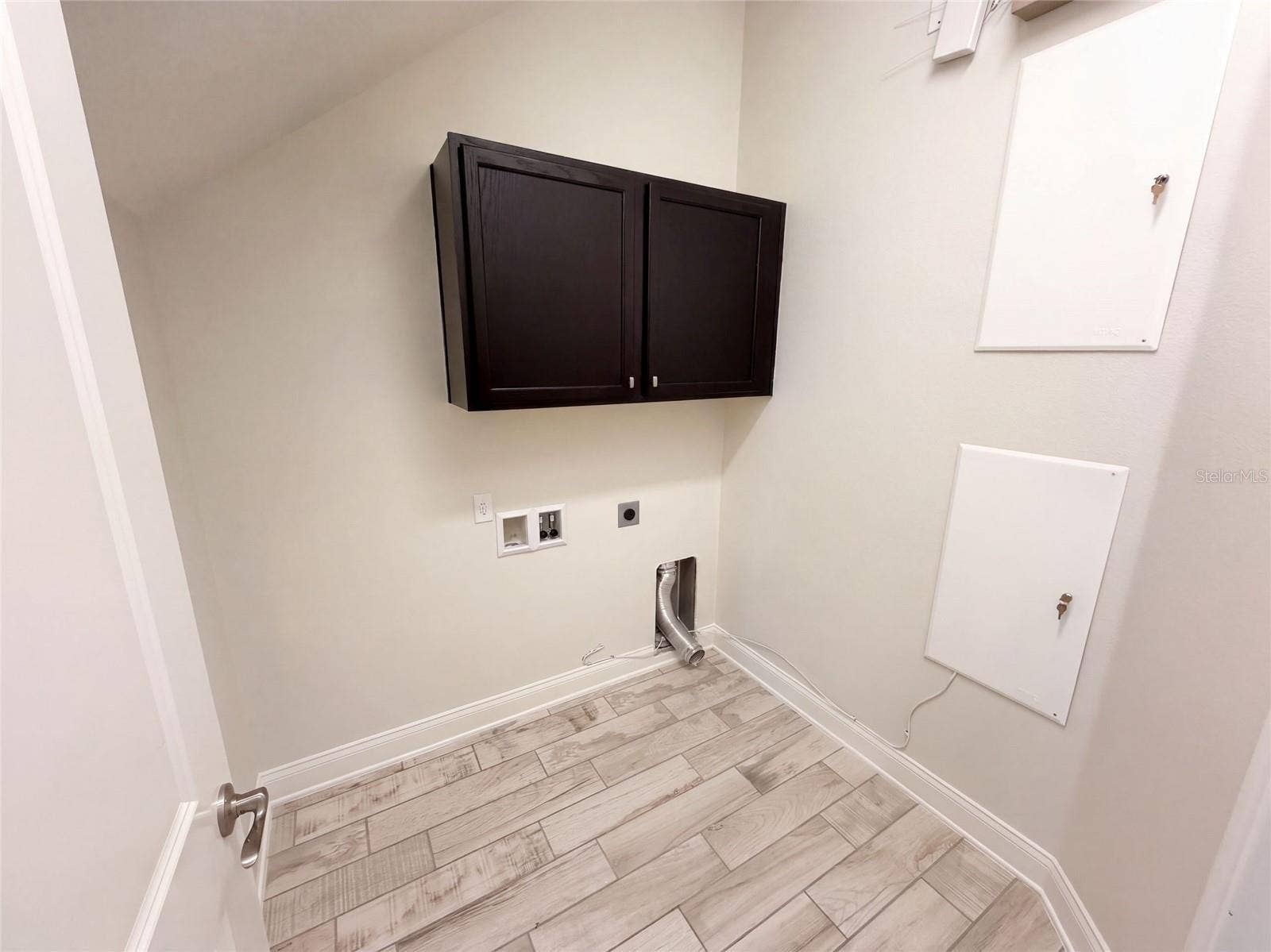 7797 LAUREATE BOULEVARD, Orlando, FL 32827 7797 LAUREATE BOULEVARD, Orlando, FL 32827