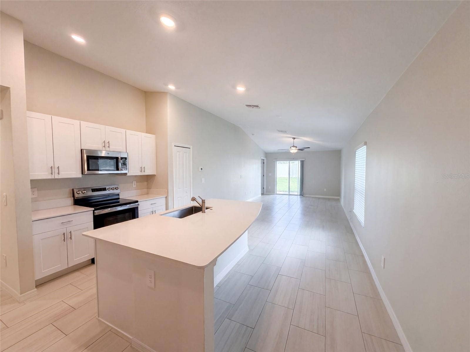 3513 RADIANT MOUNTAIN DRIVE, Plant City, FL 33565