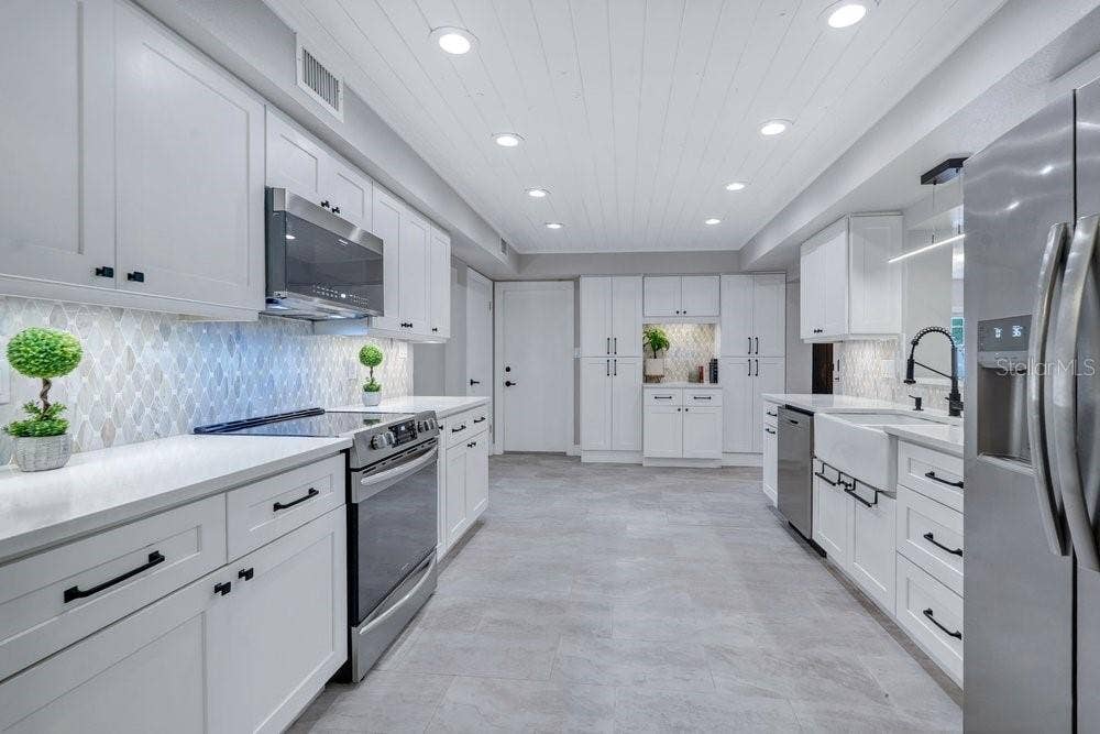 2572 FIFESHIRE DRIVE, Winter Park, FL 32792