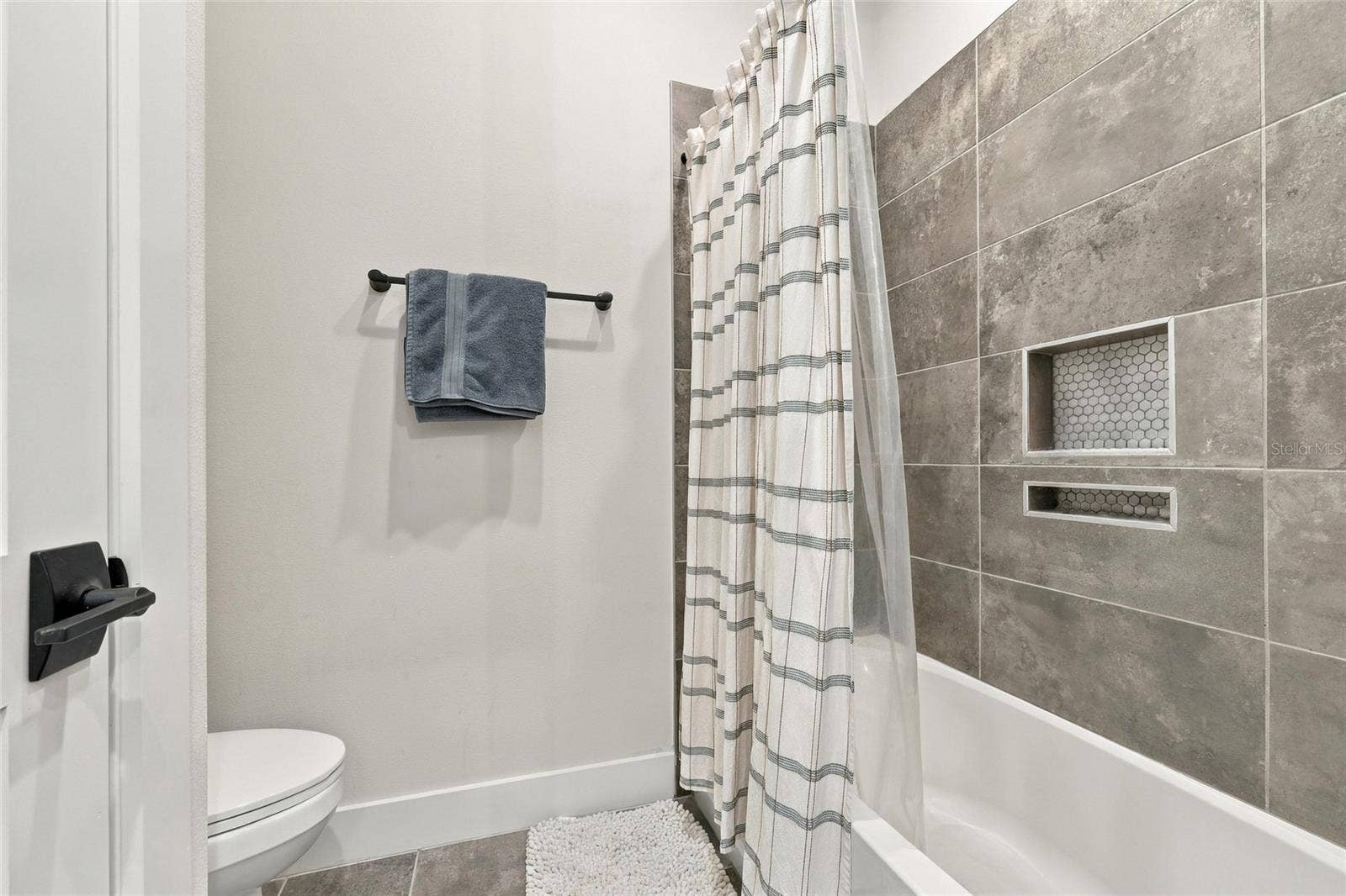 15210 E OAKLAND AVENUE, Winter Garden, FL 34787 15210 E OAKLAND AVENUE, Winter Garden, FL 34787