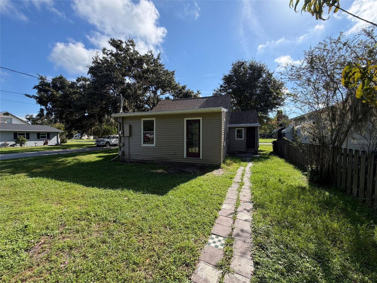 802 MASSACHUSETTS AVENUE, St Cloud, FL 34769 802 MASSACHUSETTS AVENUE, St Cloud, FL 34769