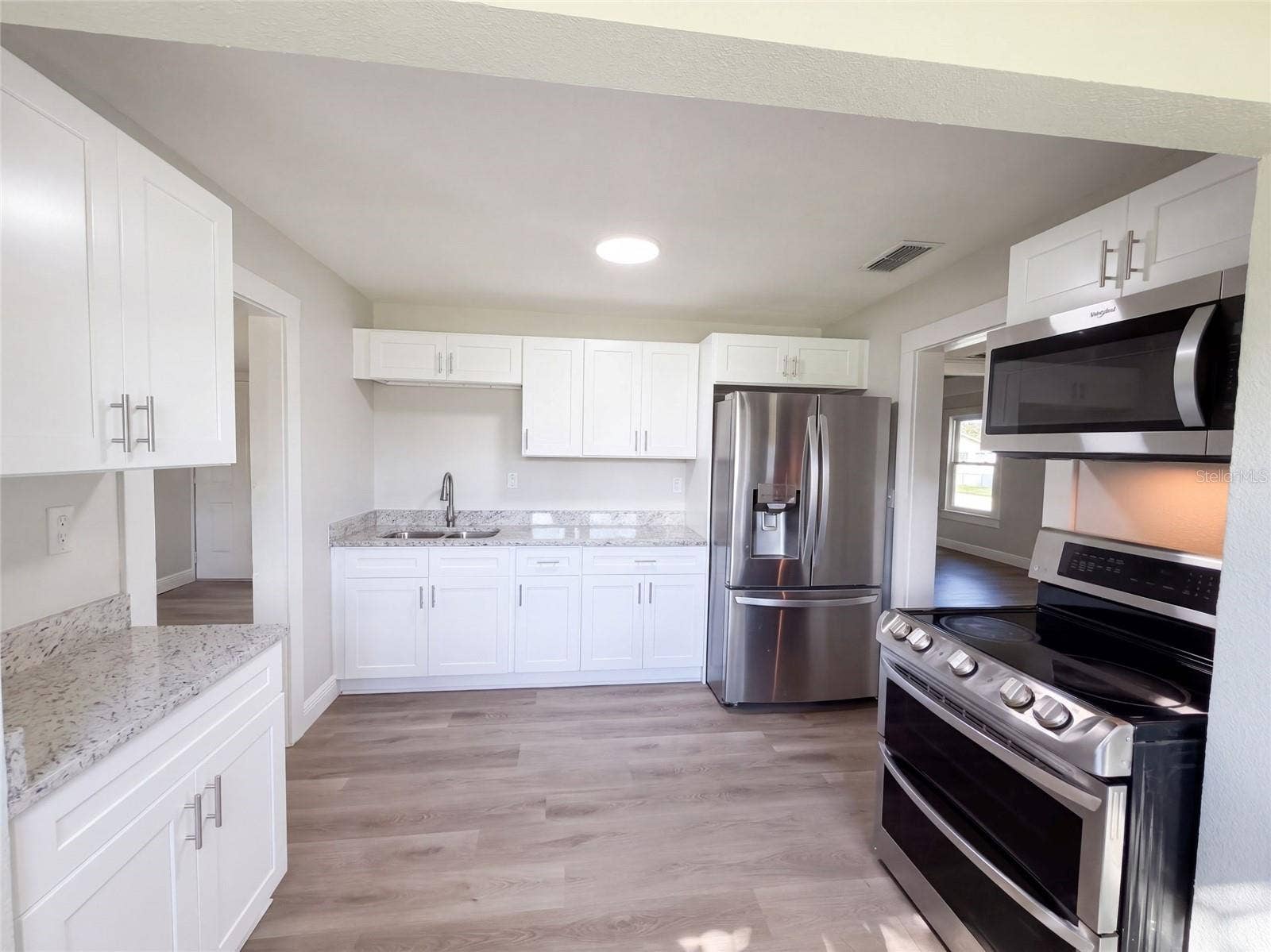 802 MASSACHUSETTS AVENUE, St Cloud, FL 34769 802 MASSACHUSETTS AVENUE, St Cloud, FL 34769