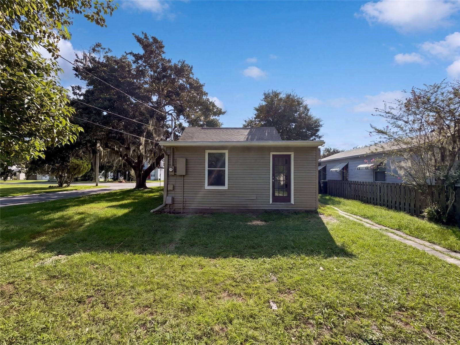 802 MASSACHUSETTS AVENUE, St Cloud, FL 34769 802 MASSACHUSETTS AVENUE, St Cloud, FL 34769