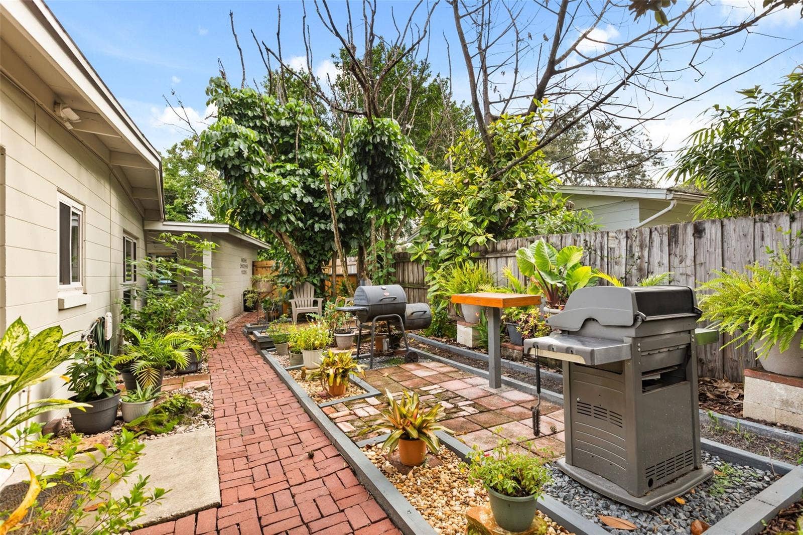 2215 WOODCREST DRIVE, Winter Park, FL 32792 2215 WOODCREST DRIVE, Winter Park, FL 32792