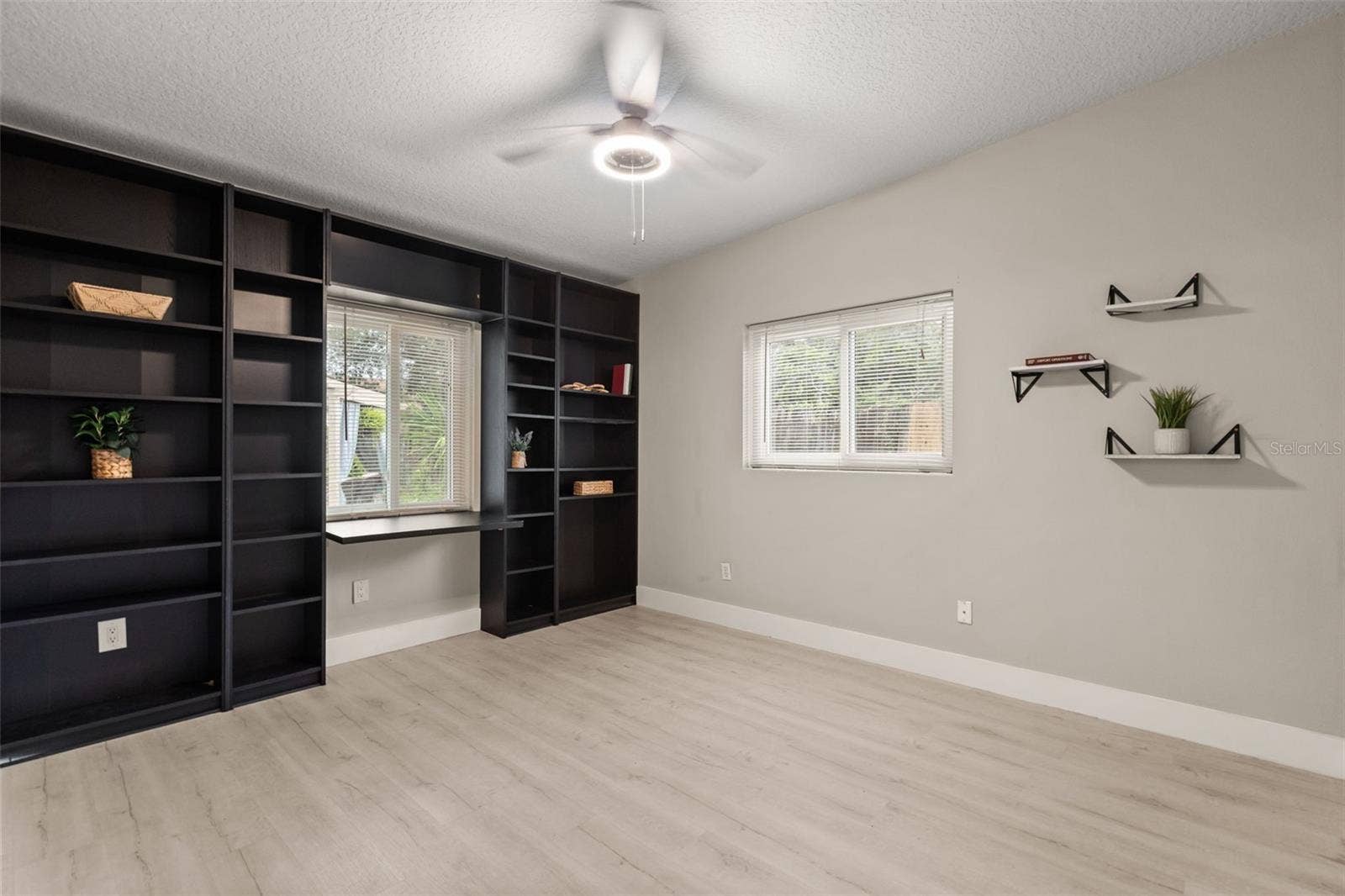 2215 WOODCREST DRIVE, Winter Park, FL 32792 2215 WOODCREST DRIVE, Winter Park, FL 32792