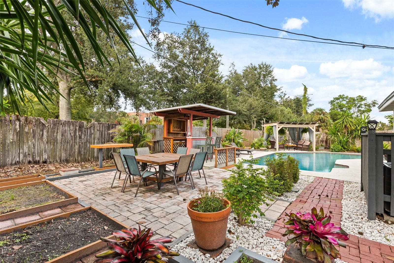 2215 WOODCREST DRIVE, Winter Park, FL 32792 2215 WOODCREST DRIVE, Winter Park, FL 32792