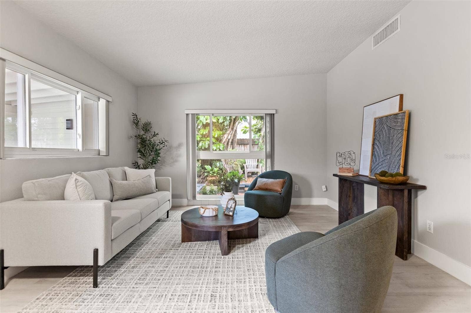 2215 WOODCREST DRIVE, Winter Park, FL 32792 2215 WOODCREST DRIVE, Winter Park, FL 32792