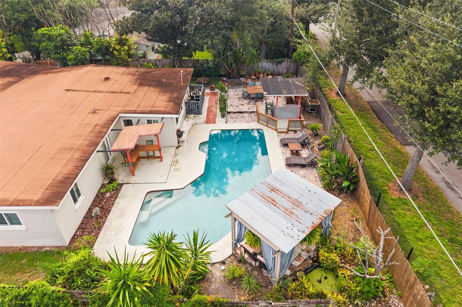 2215 WOODCREST DRIVE, Winter Park, FL 32792 2215 WOODCREST DRIVE, Winter Park, FL 32792
