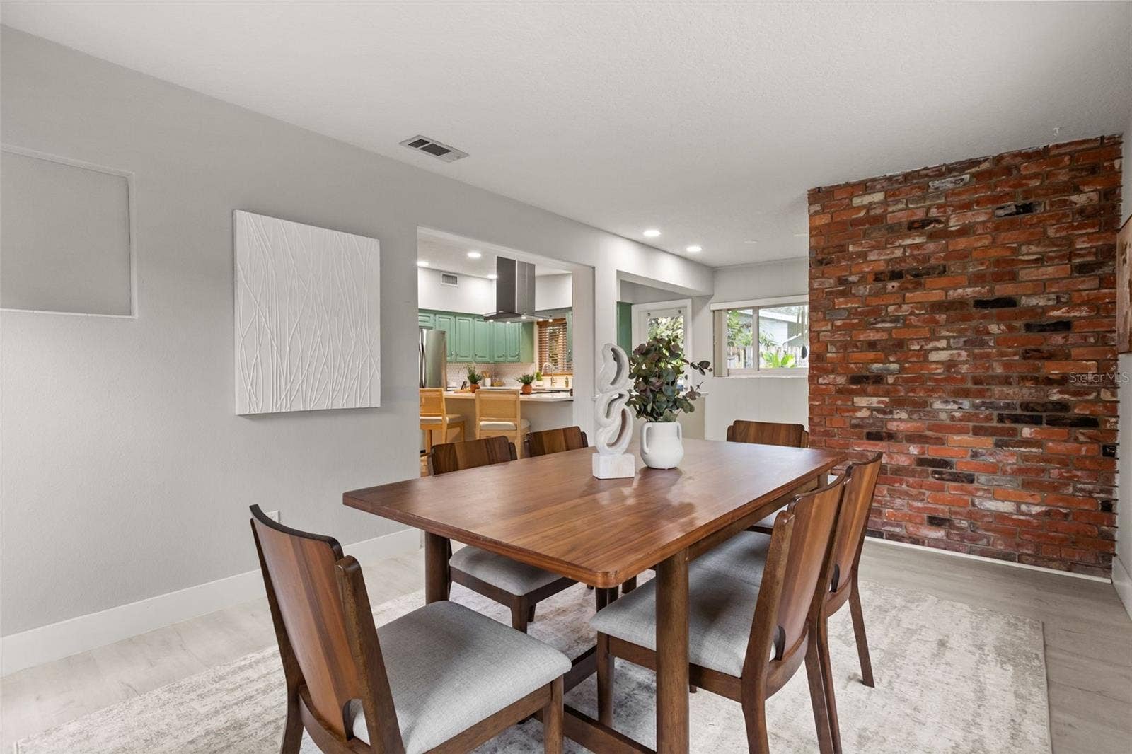 2215 WOODCREST DRIVE, Winter Park, FL 32792 2215 WOODCREST DRIVE, Winter Park, FL 32792