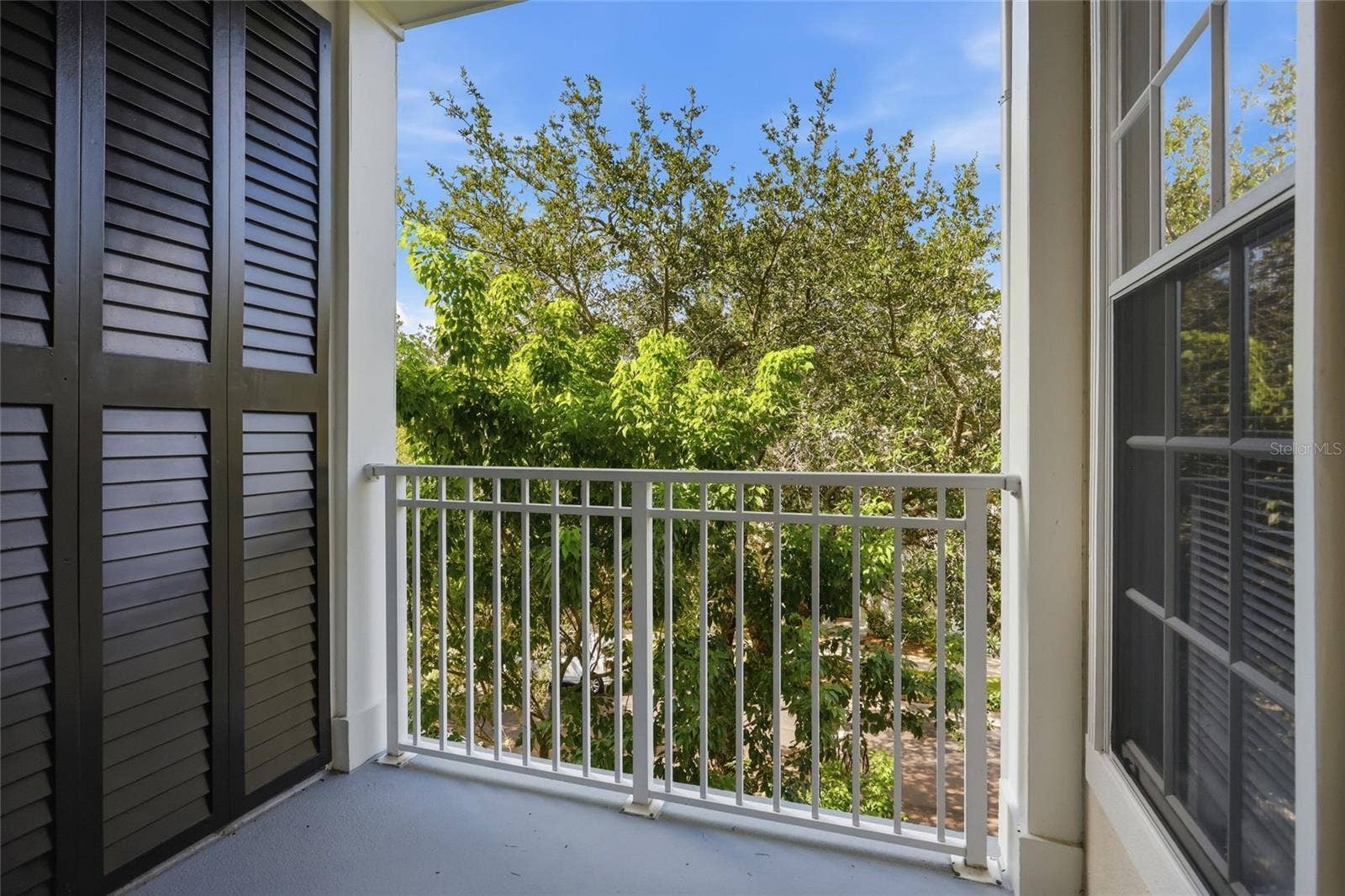 315 GRAND MAGNOLIA AVENUE, #312, Celebration, FL 34747 TWO balconies in this unit.